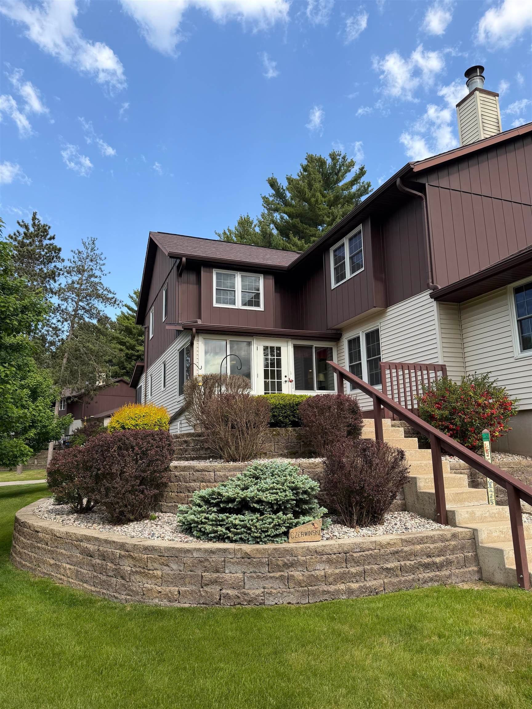 840 Saddle Ridge — photo