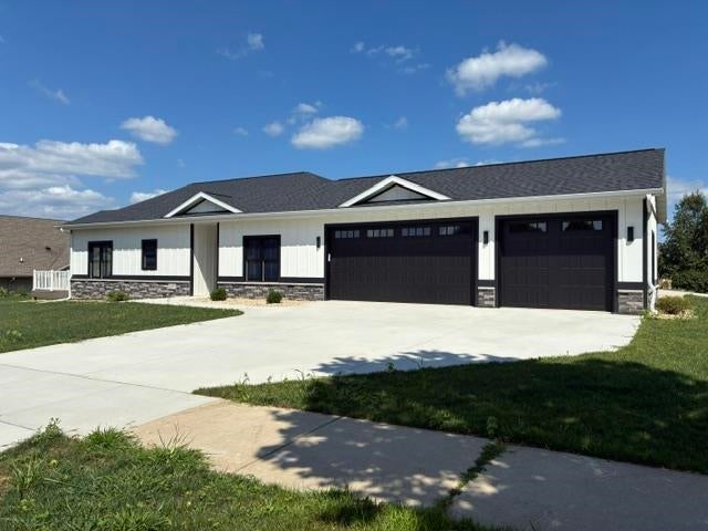 217 Dale Drive — photo