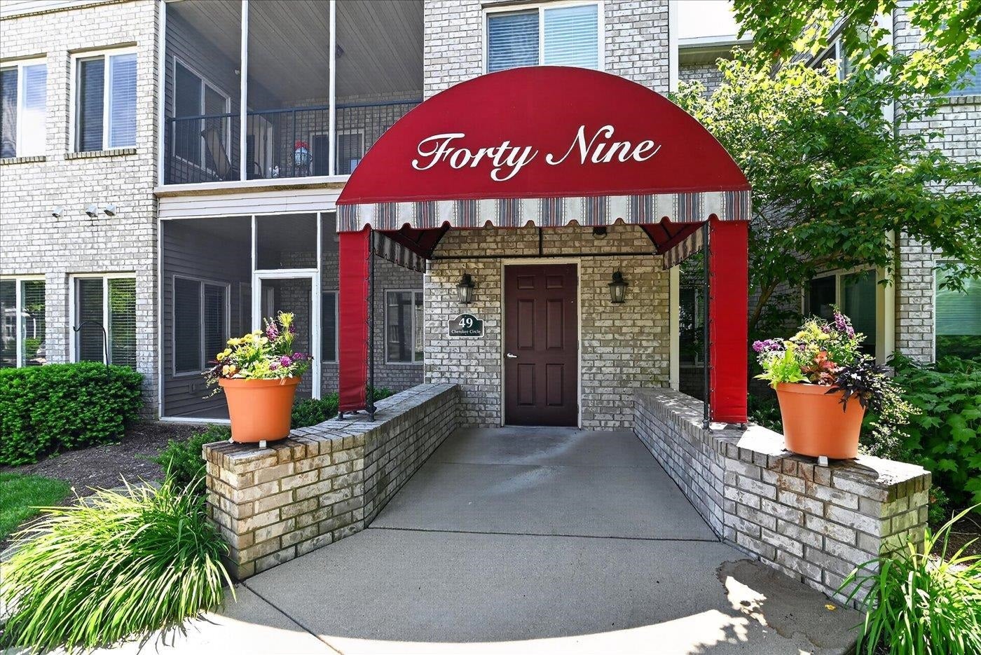 49 Cherokee Circle 101 — photo