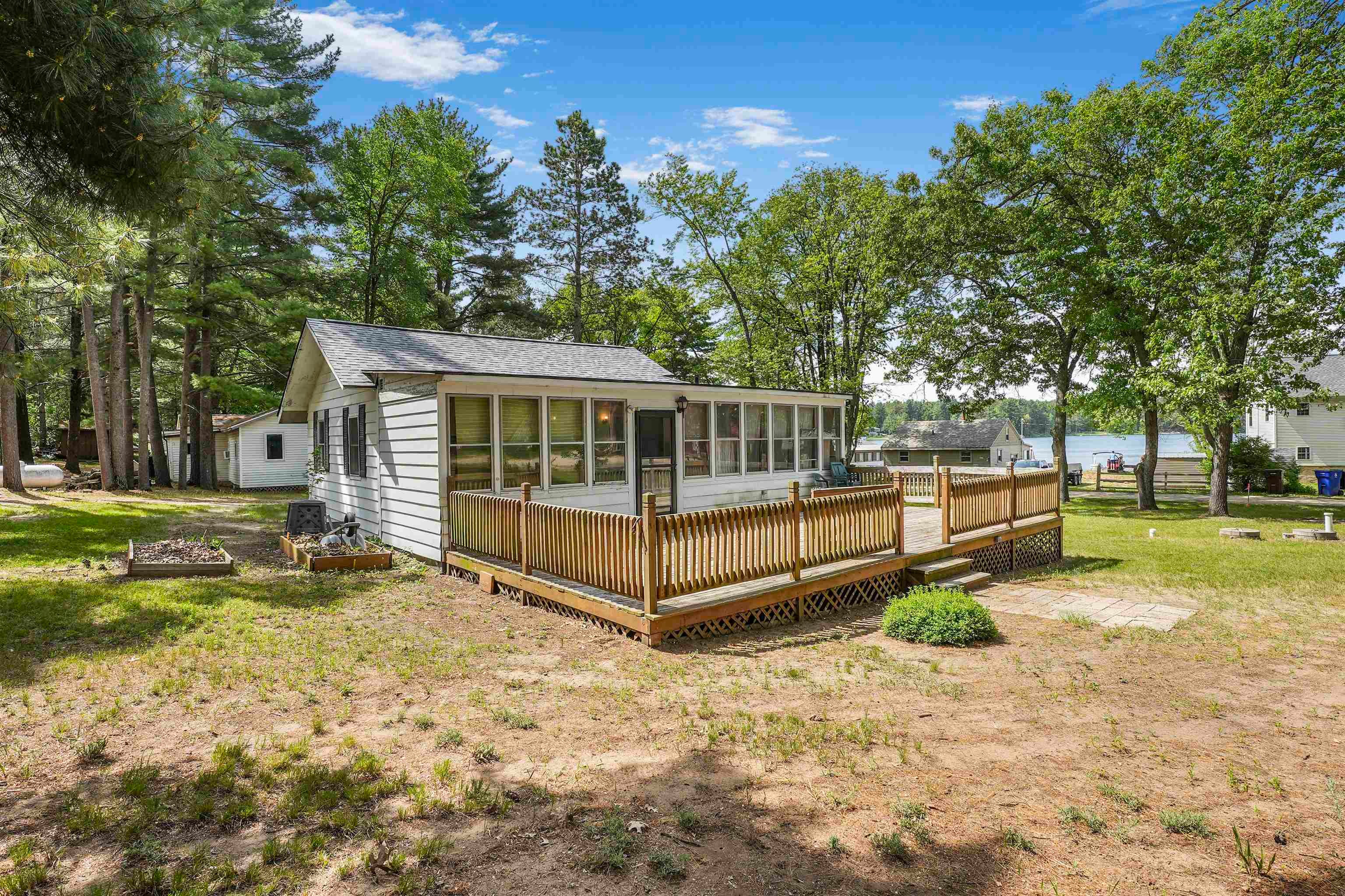 3266 N Parker Lake Road — photo