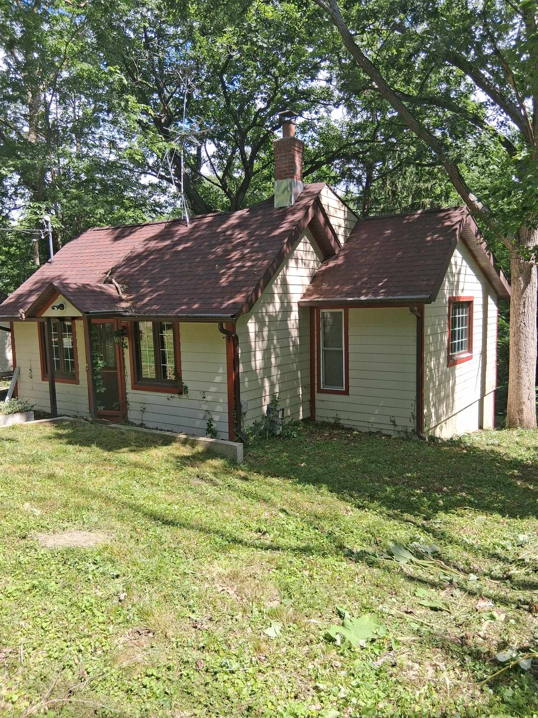 W8846 Hickory Drive — photo