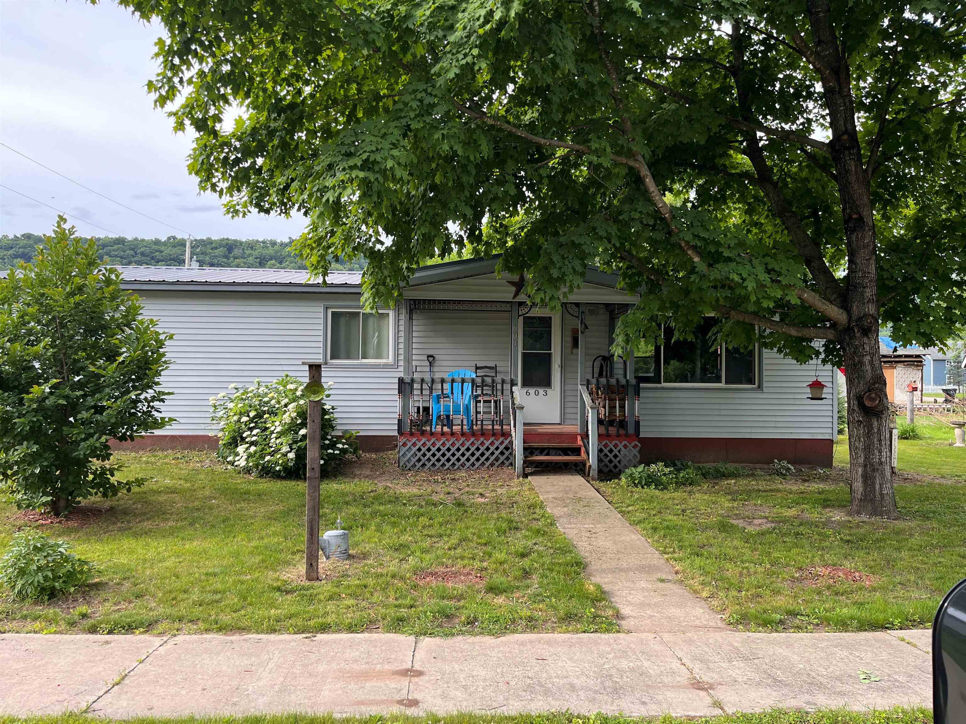 603 Main Street — photo