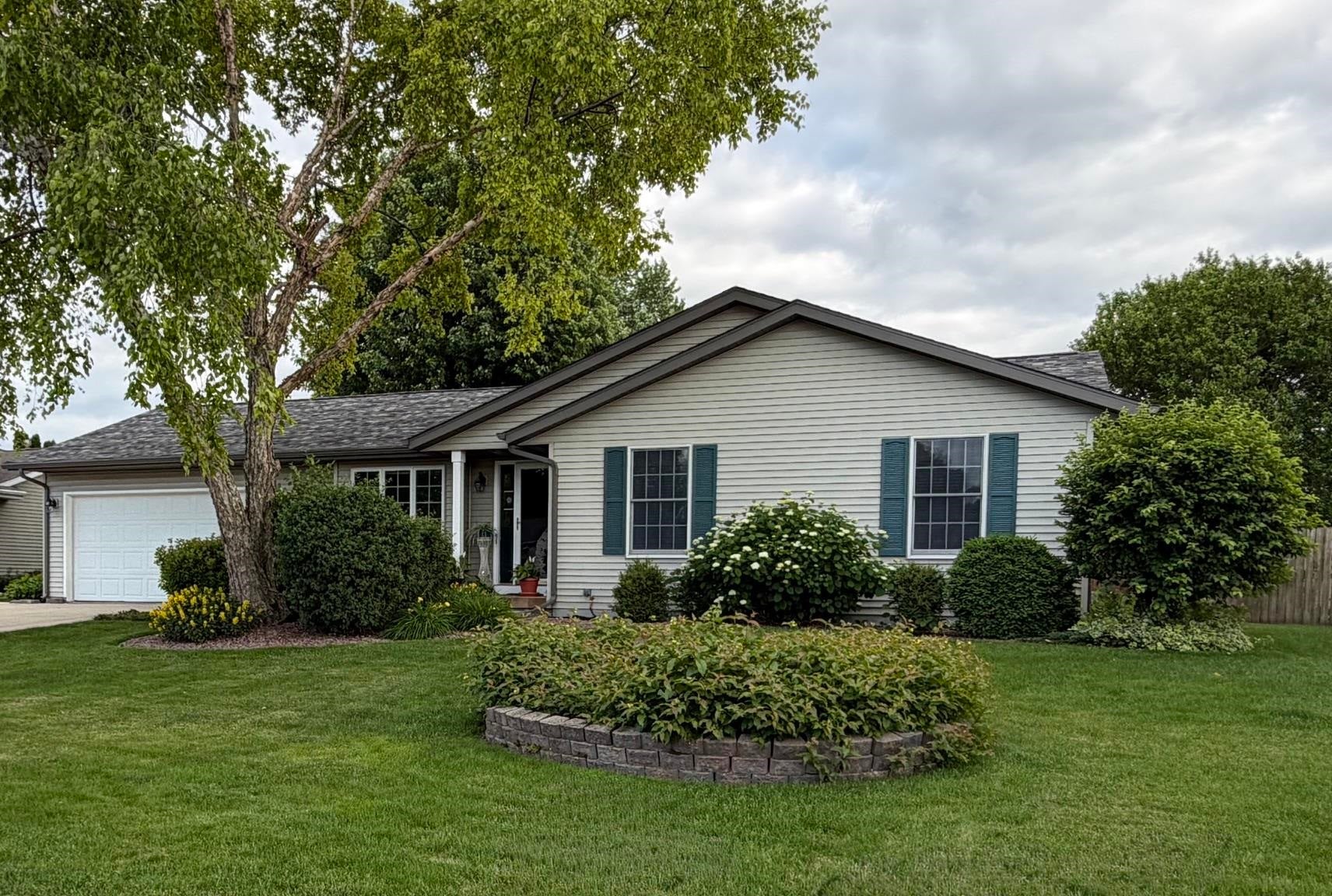 4242 Saratoga Drive — photo
