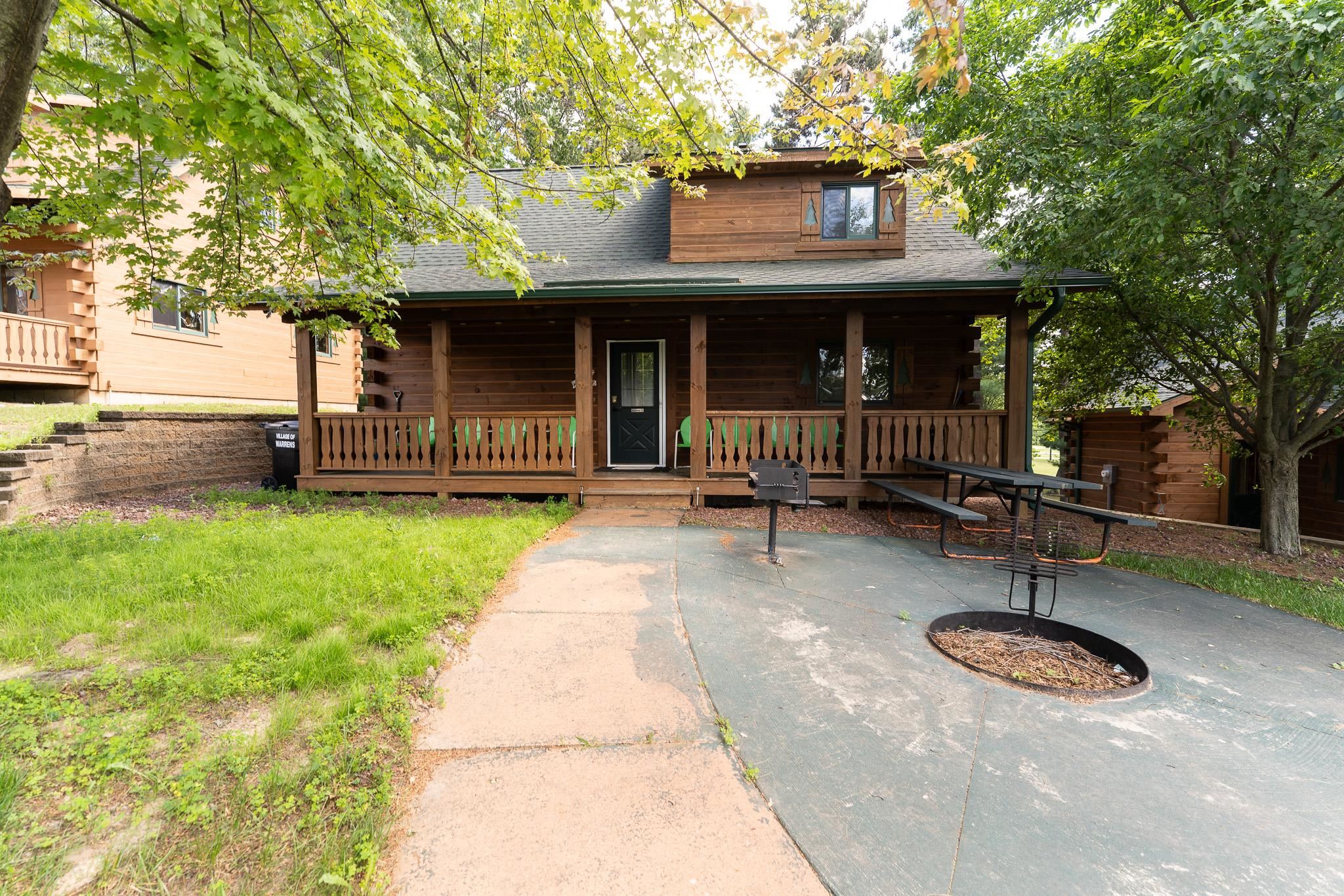 914 Paddleboat Court — photo