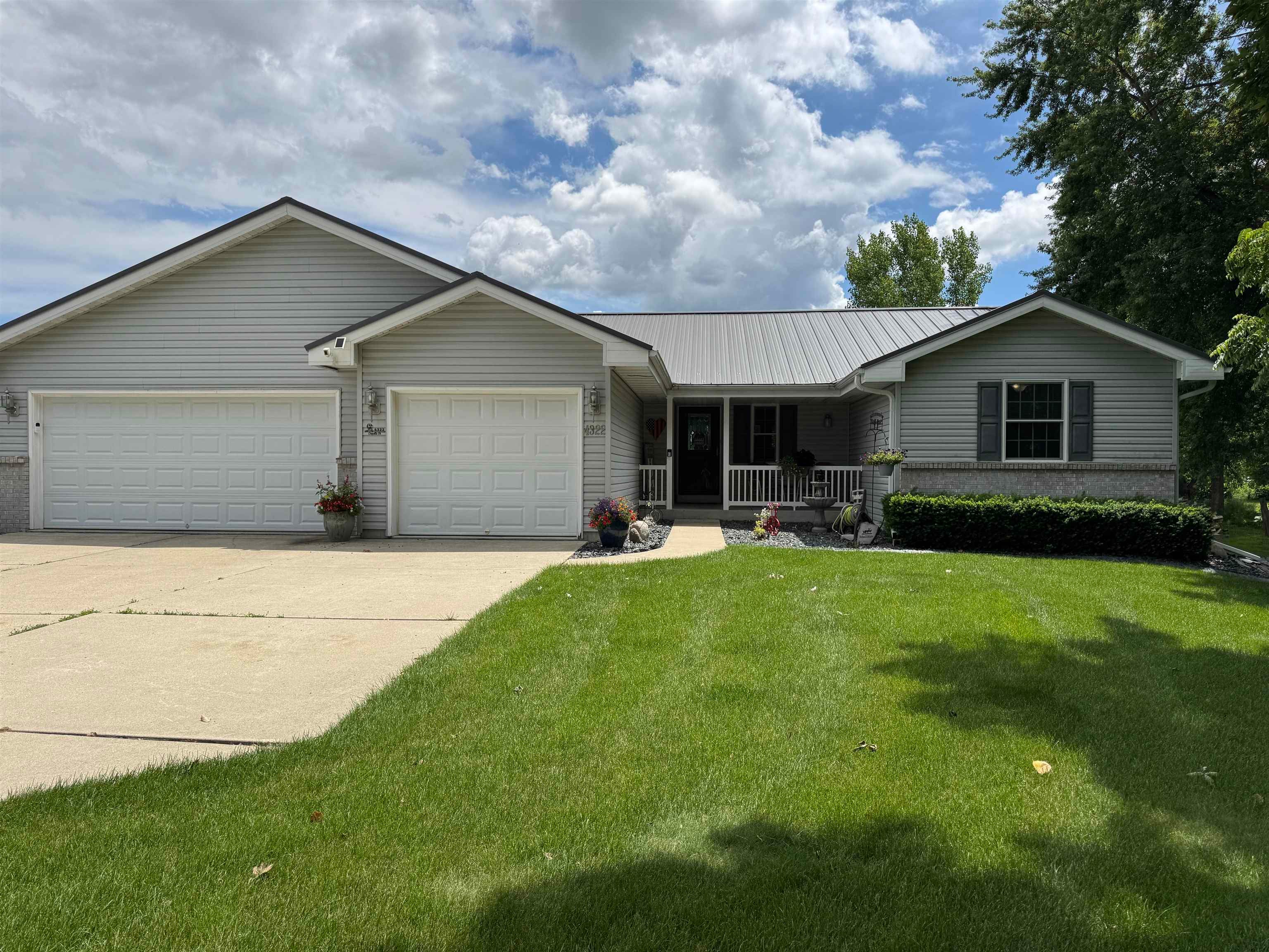 4322 Coquette Drive — photo