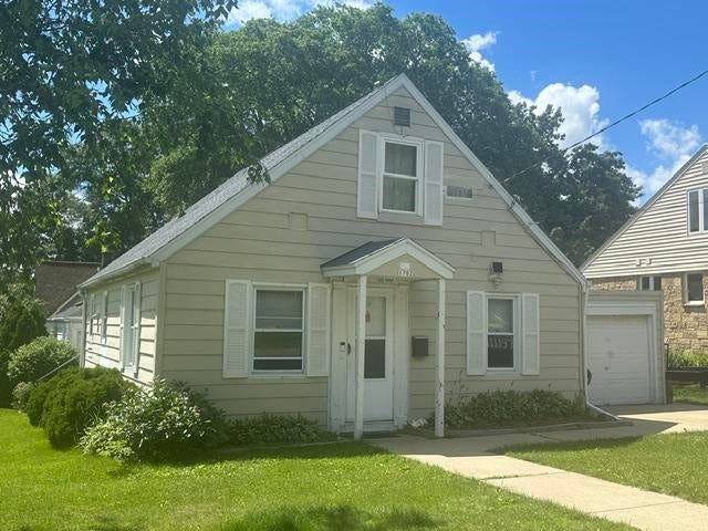 1702 Park Street — photo