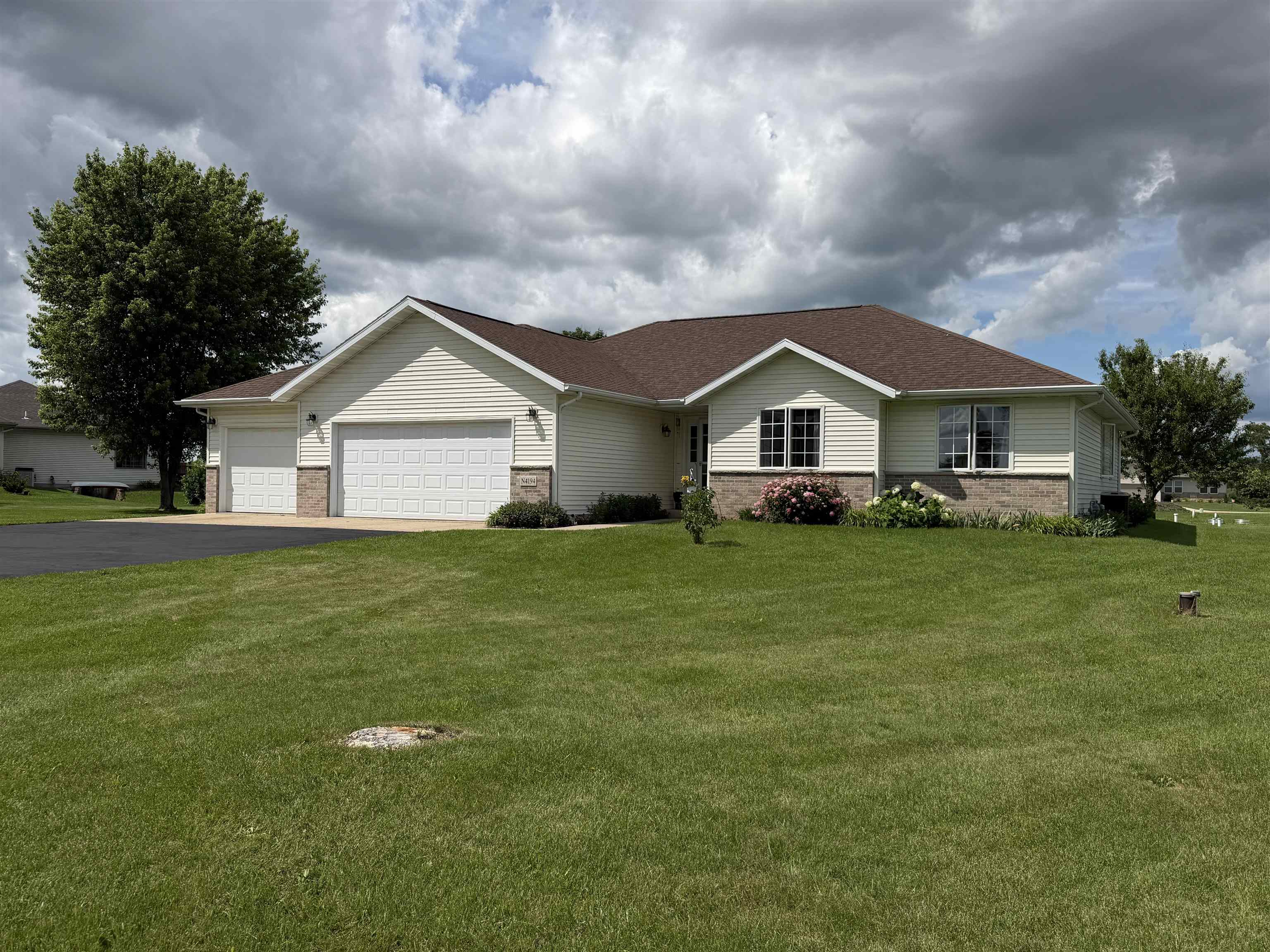 N4194 Country Club Drive, Decatur, WI 53520 — photo 3