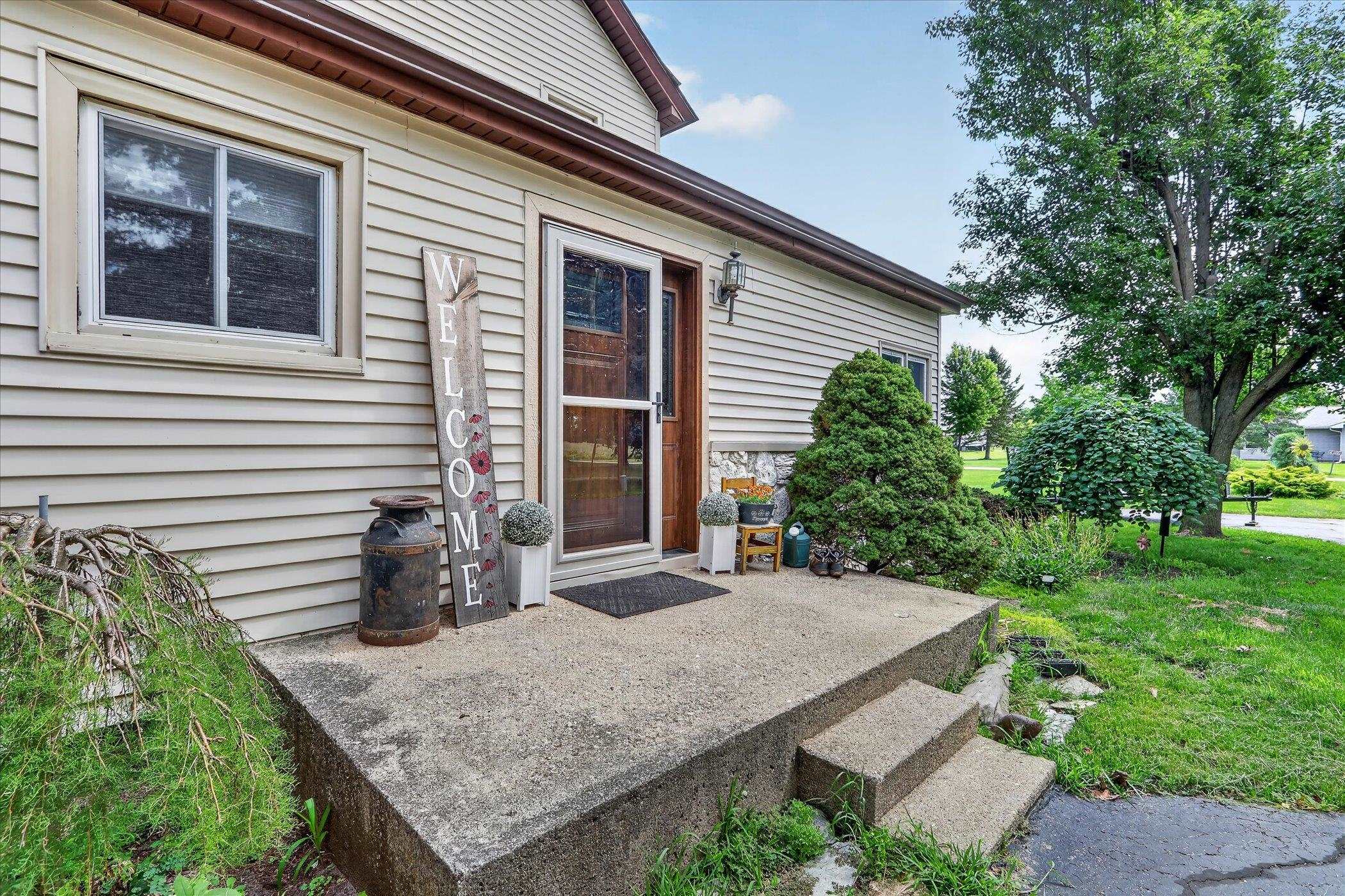 N4213 Golf Course Road, Decatur, WI 53520 — photo 2