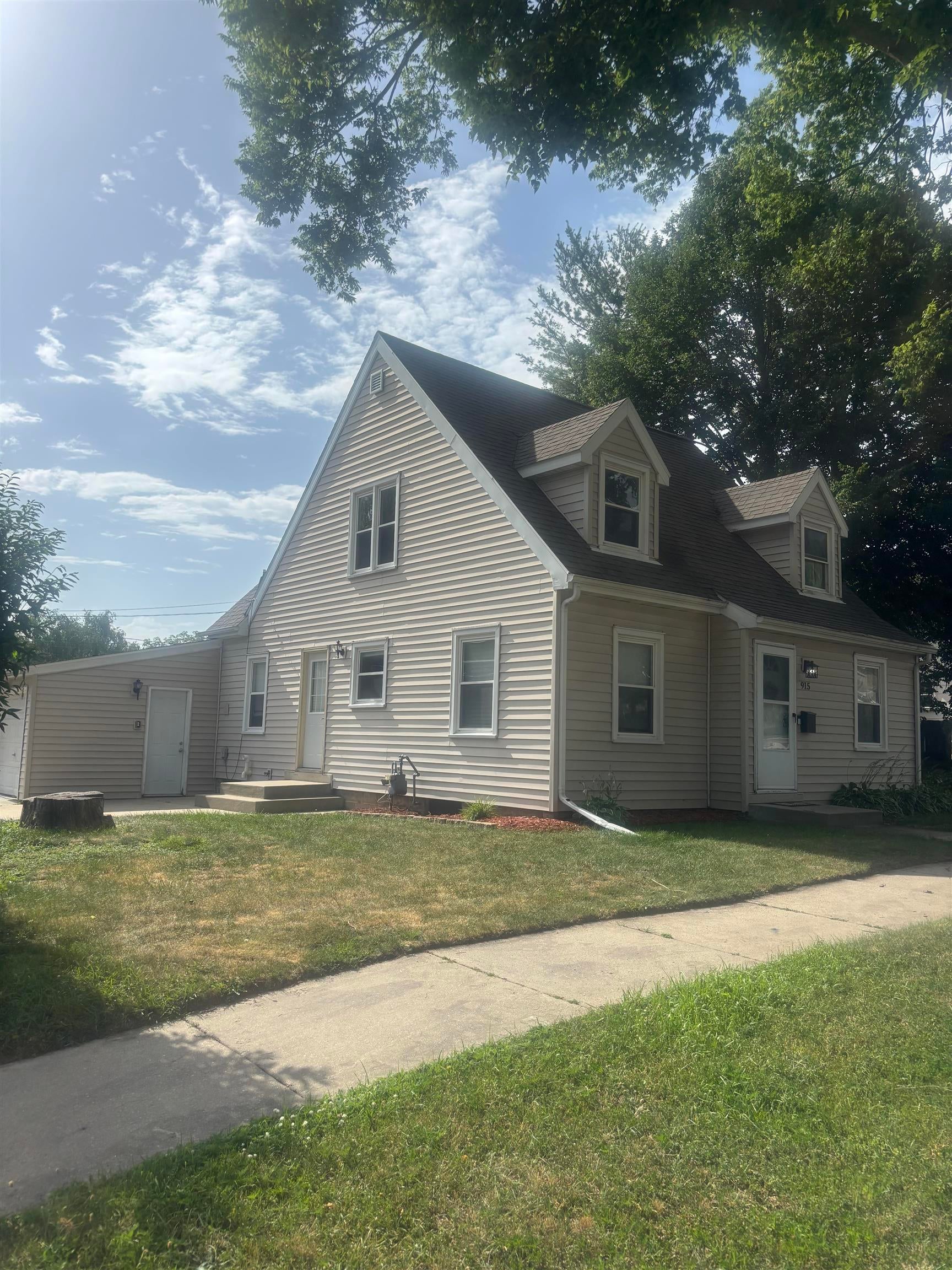 915 West Street — photo