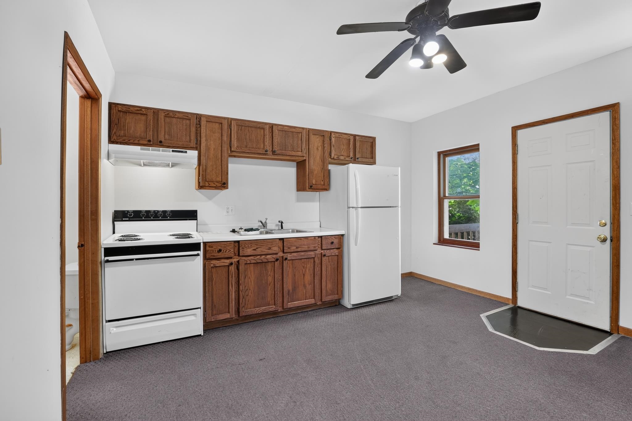 903 E 2nd Avenue, Brodhead, WI 53520 — photo 3