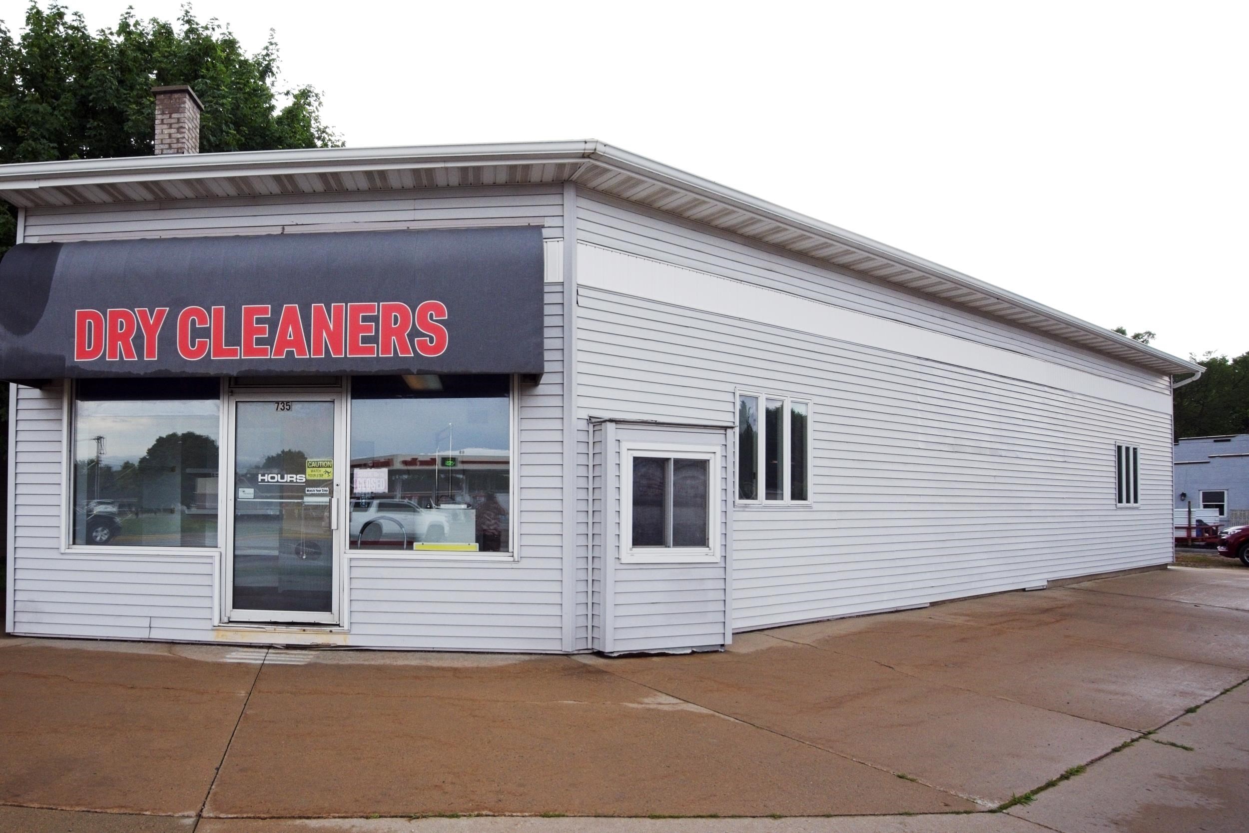 735 W Main Street — photo