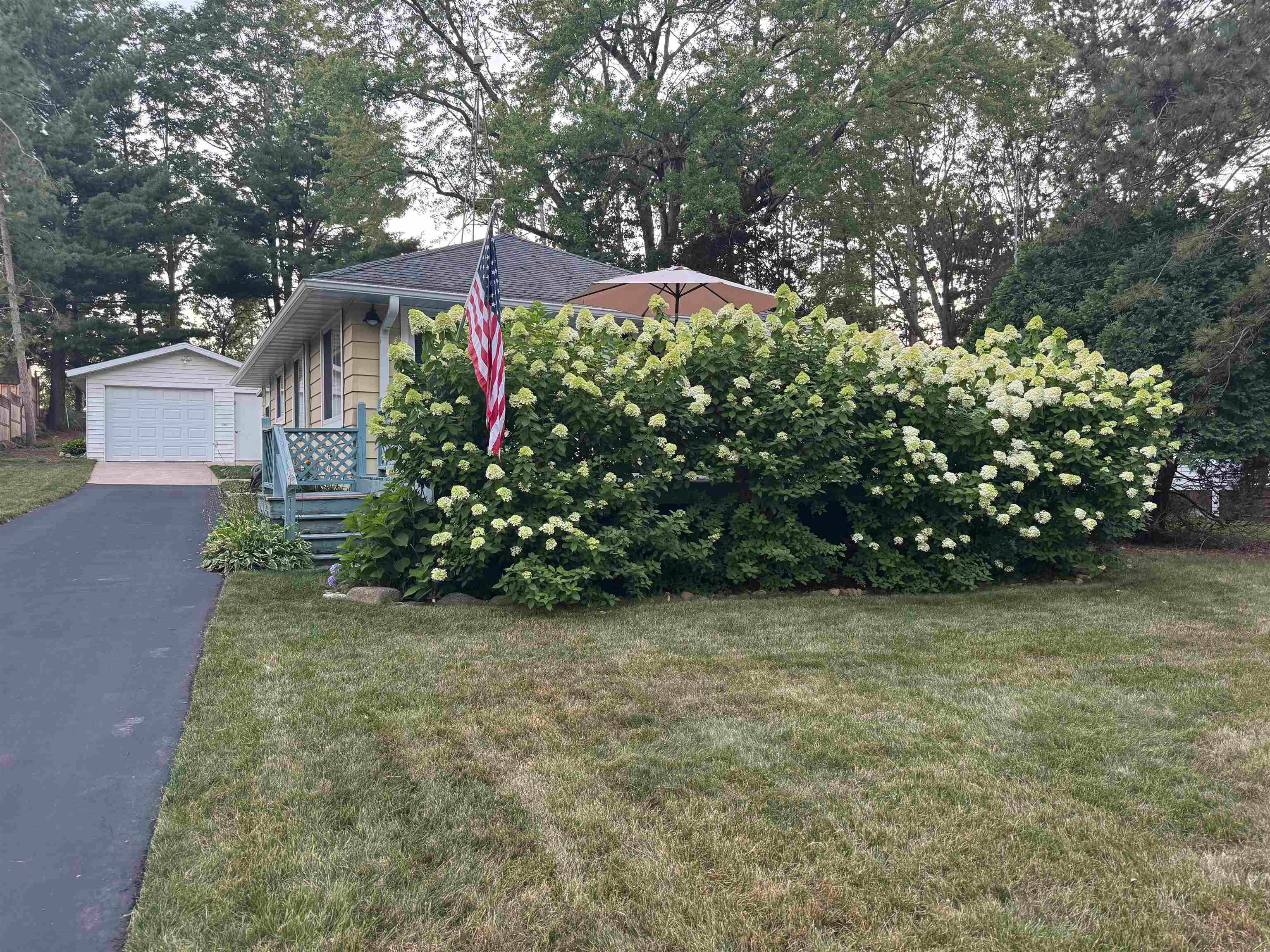 N4231 Lakeview Drive — photo