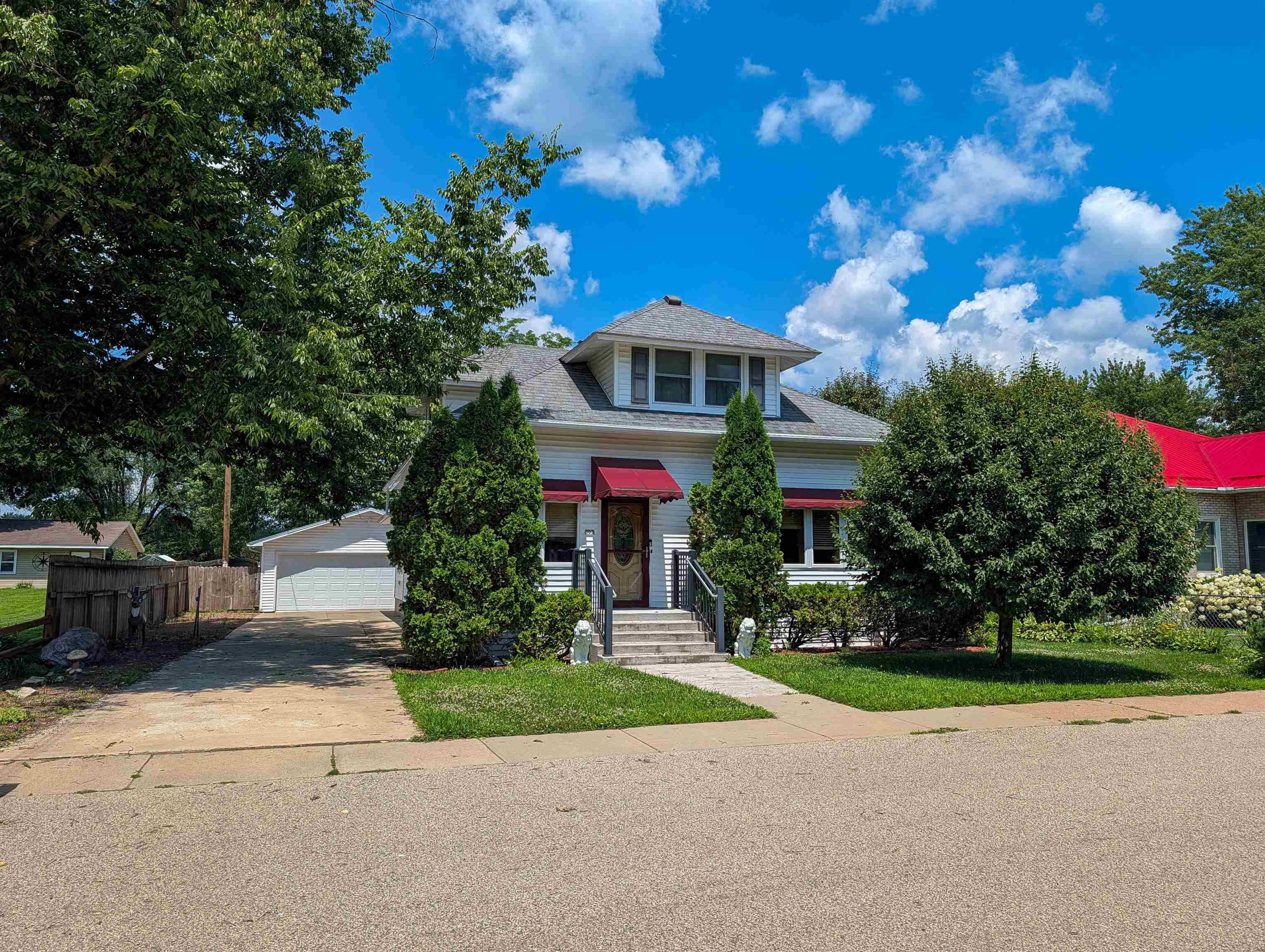 303 Lafollette Street — photo
