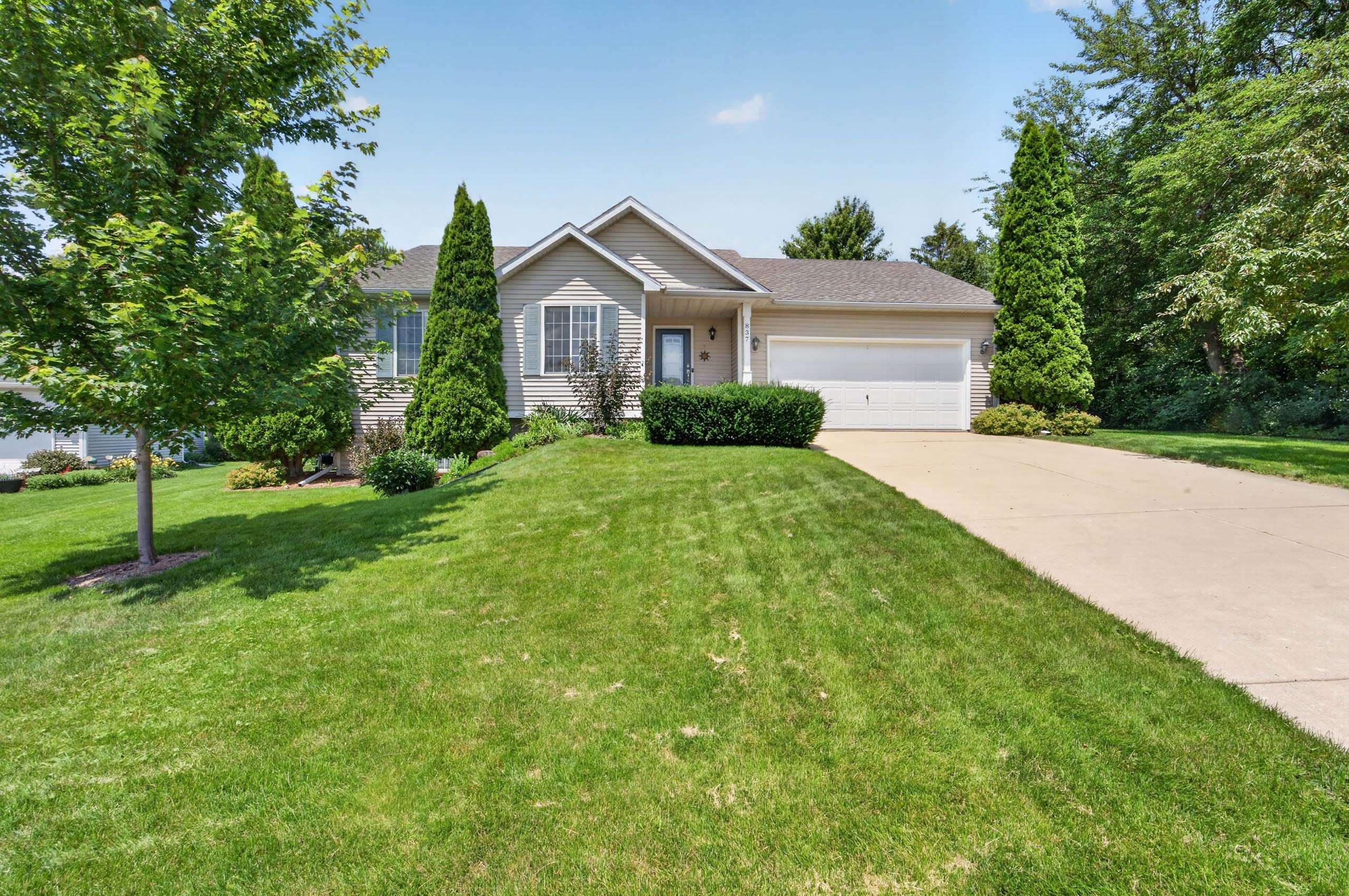837 Vista Ridge Drive — photo