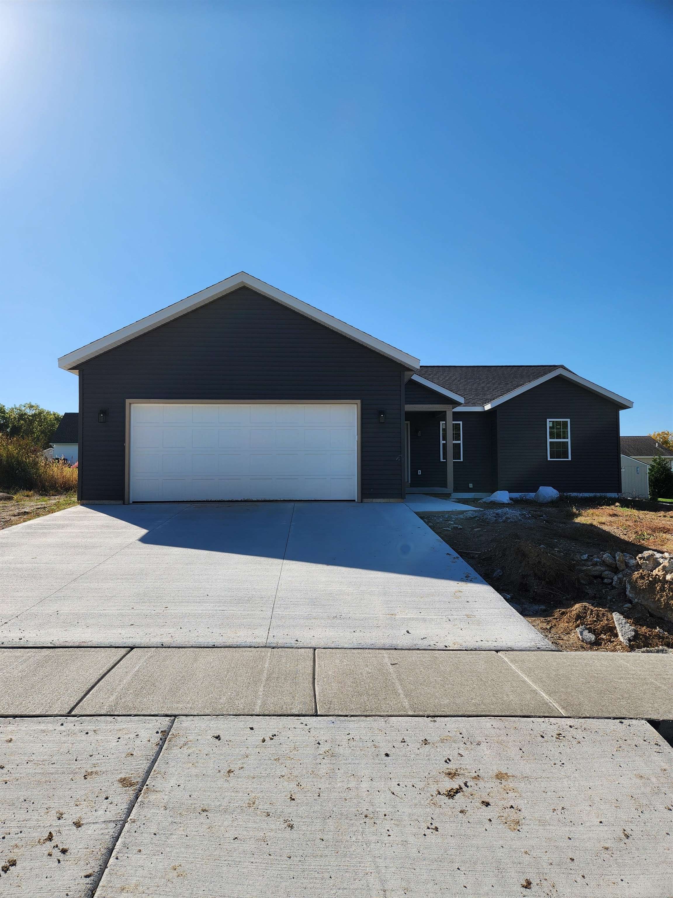 117 Pine Tree Lane — photo