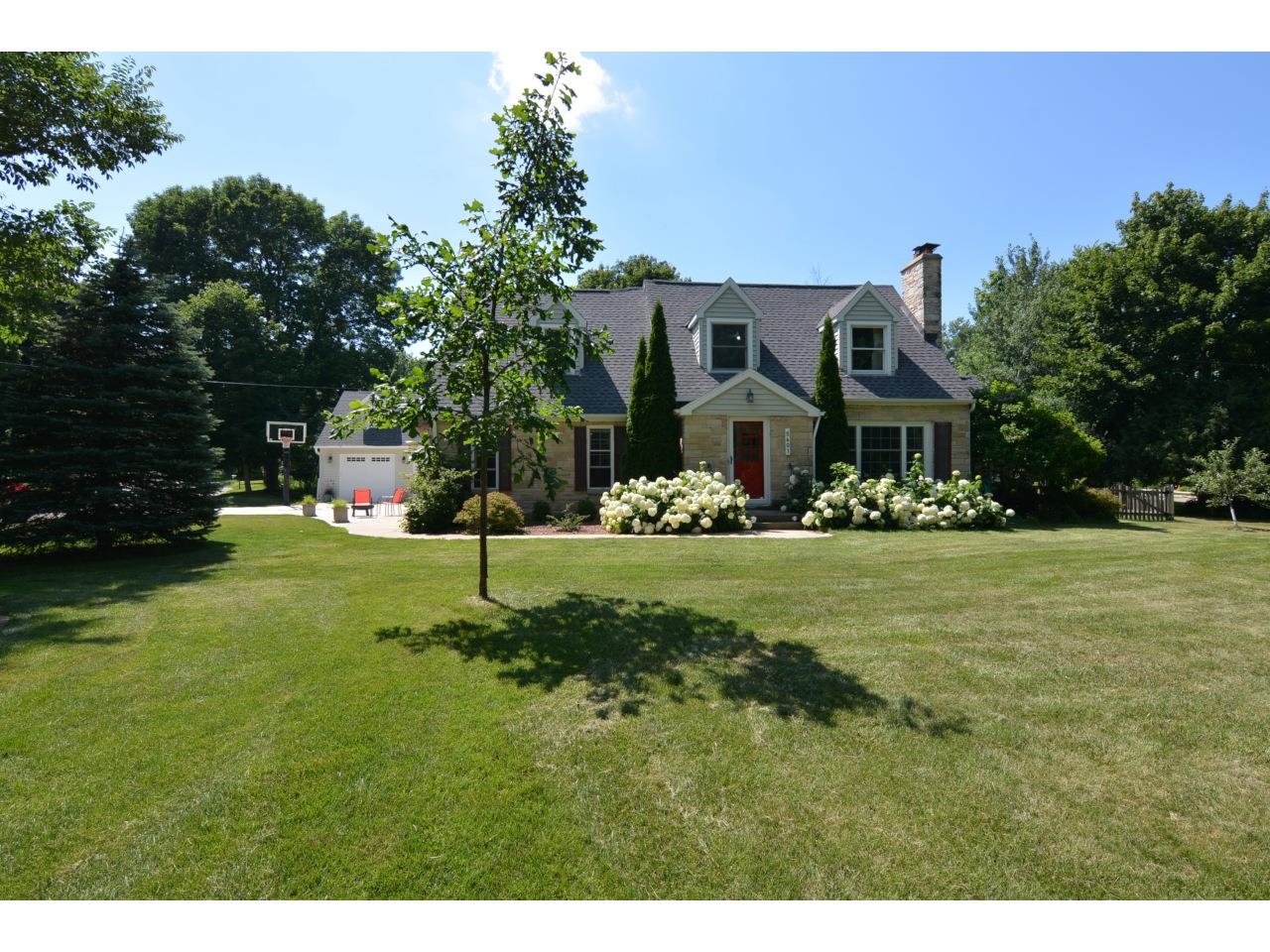 5601 Lake Mendota Drive — photo