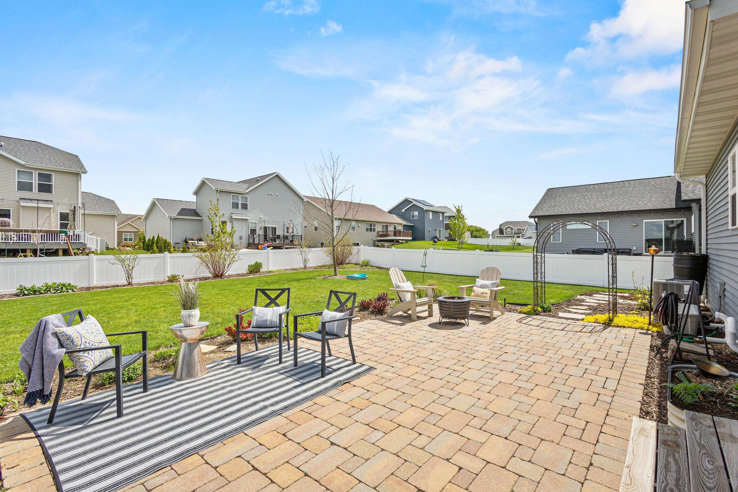 1317 Black Stallion Drive — photo