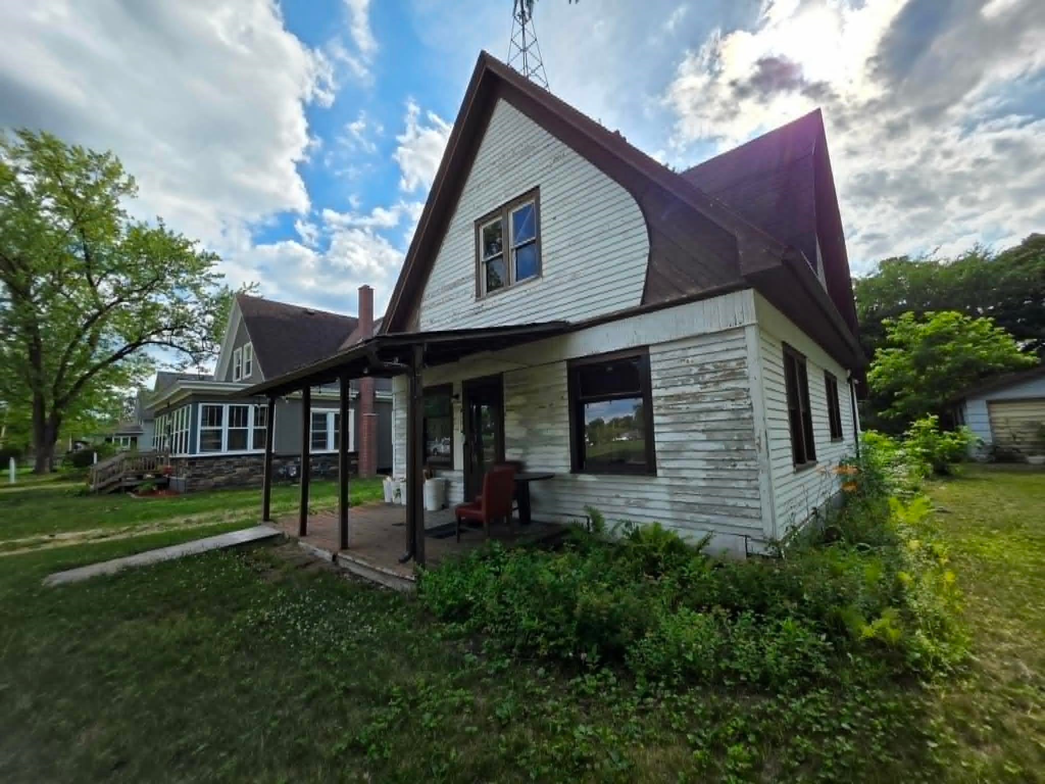 225 S Linden Street — photo