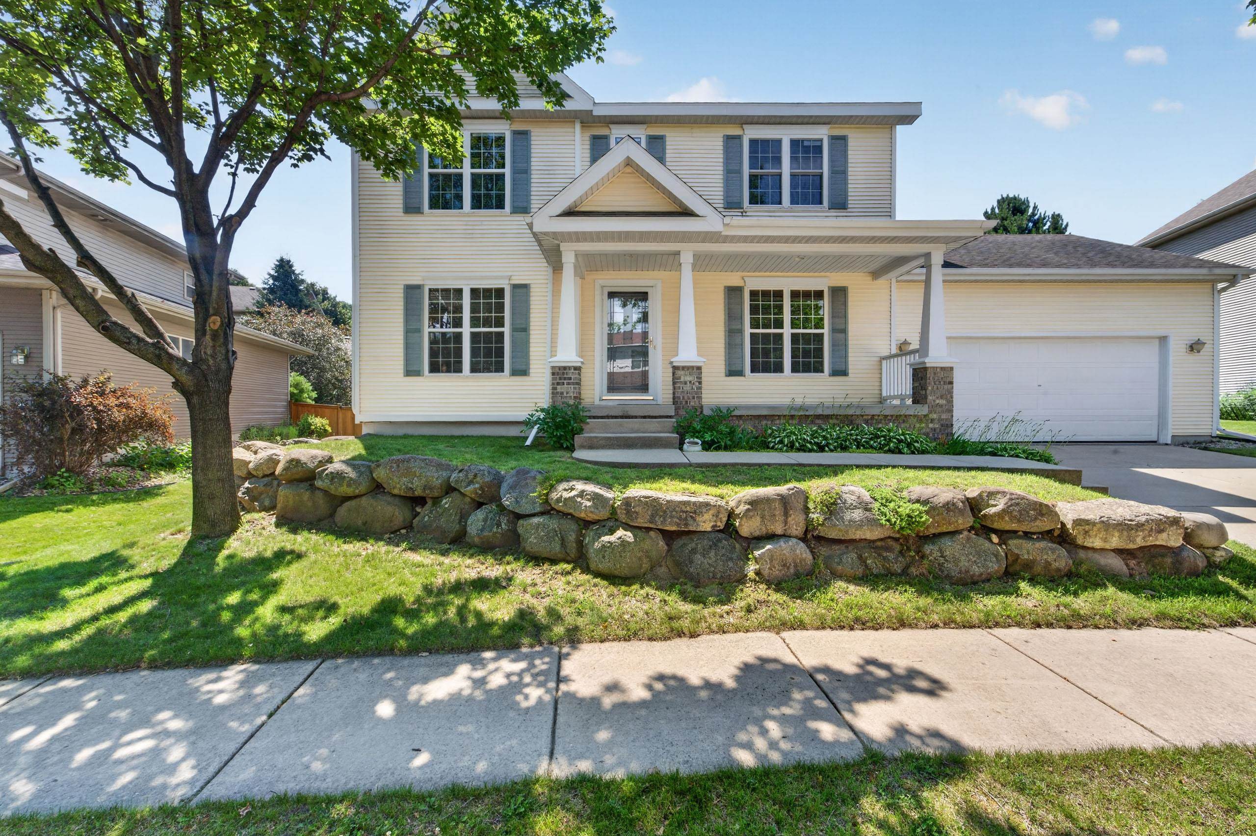 1305 Dewberry Drive — photo