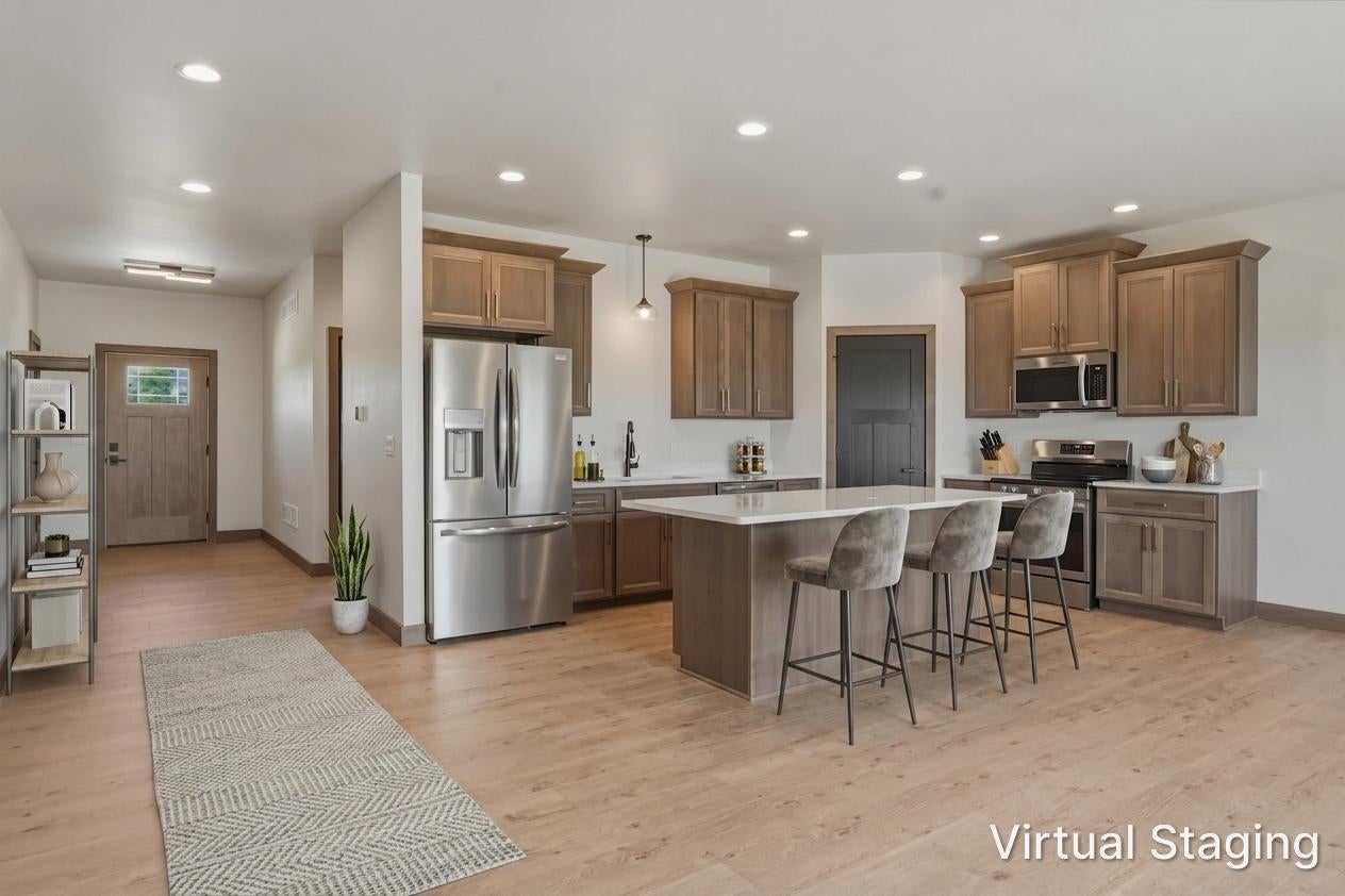 522 W Troy Street — photo
