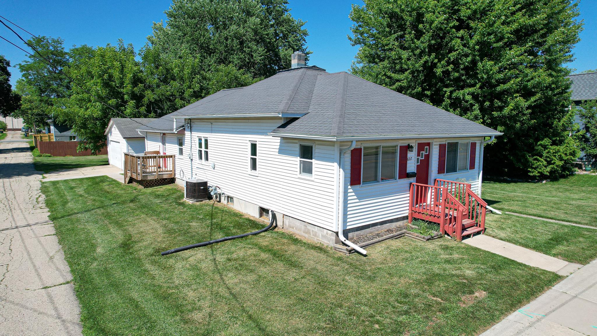 607 W Jackson Street — photo