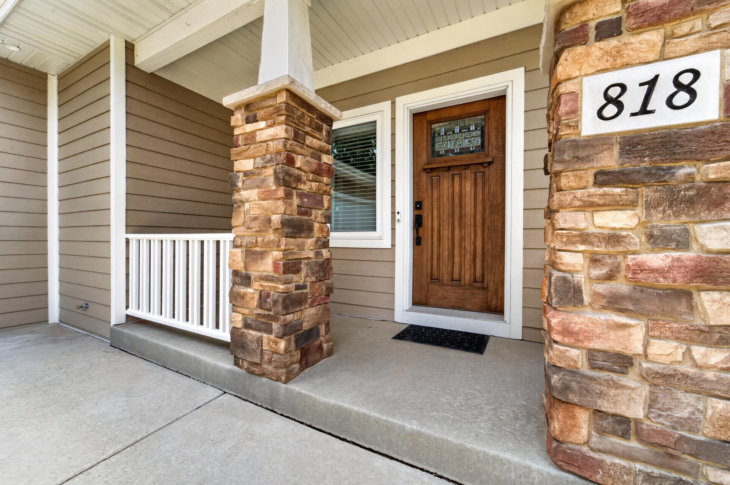 818 Pine Hill Drive — photo
