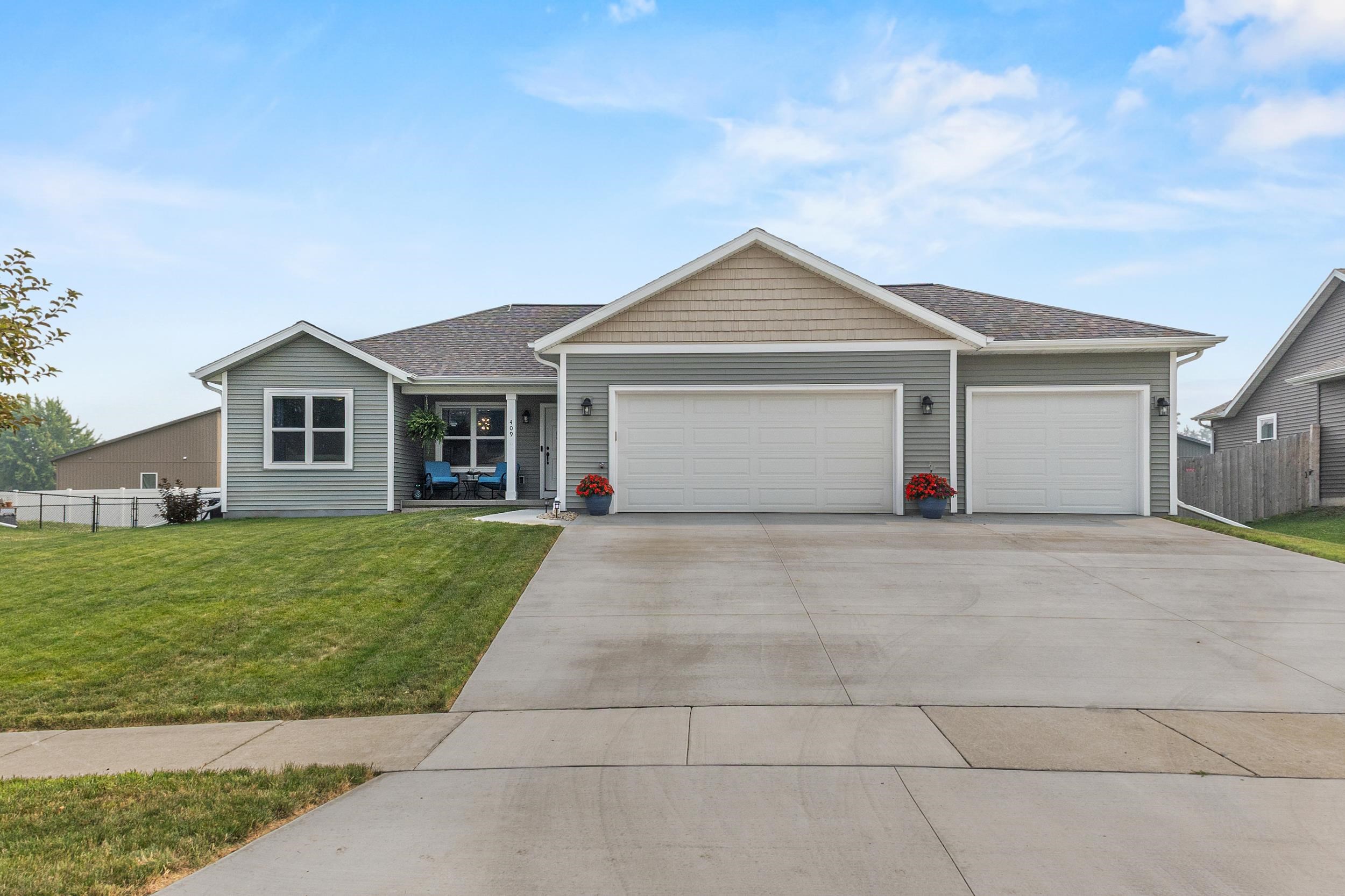 409 Village Lane, Ripon, WI 54971 — photo 2
