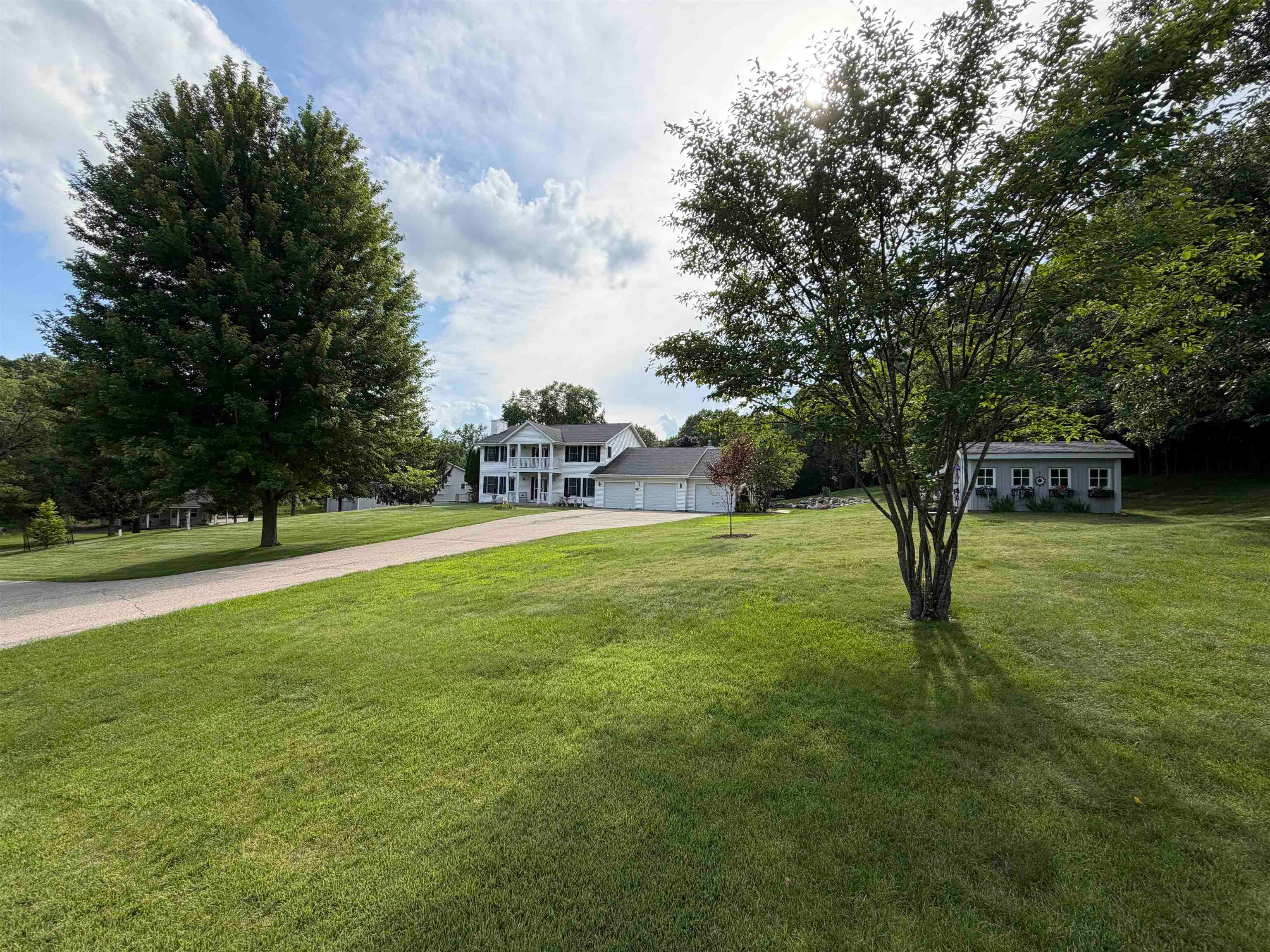 9729 N Rock River Drive — photo