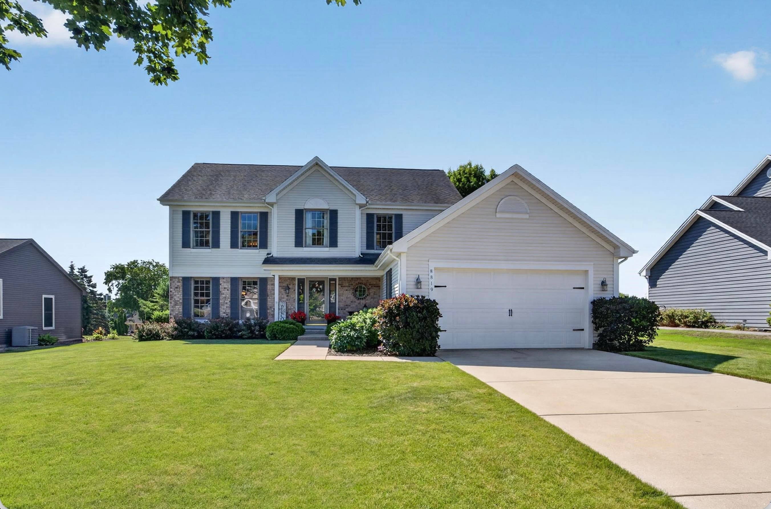 8819 W Whispering Oaks Court — photo
