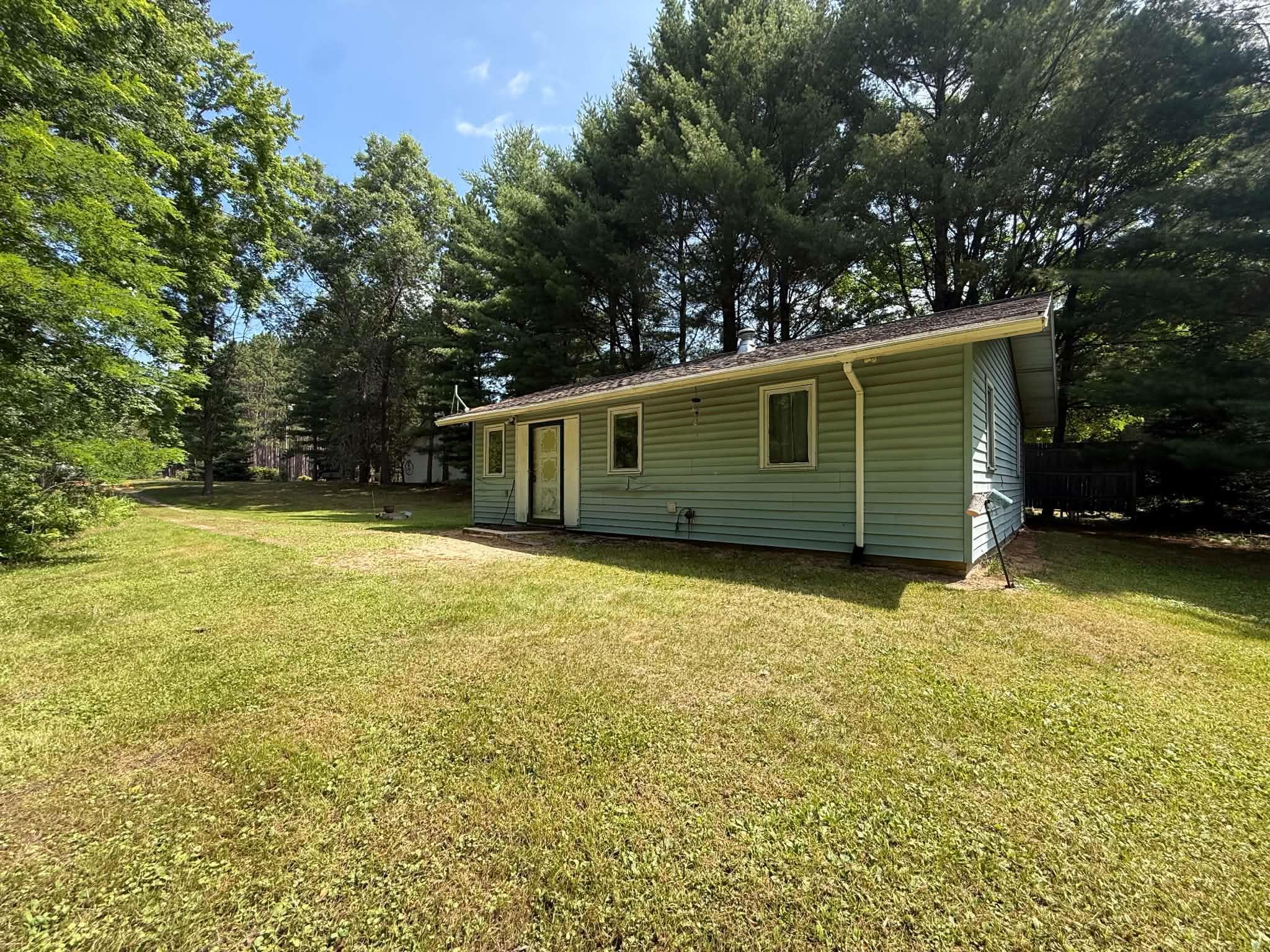 1469 Evergreen Court — photo