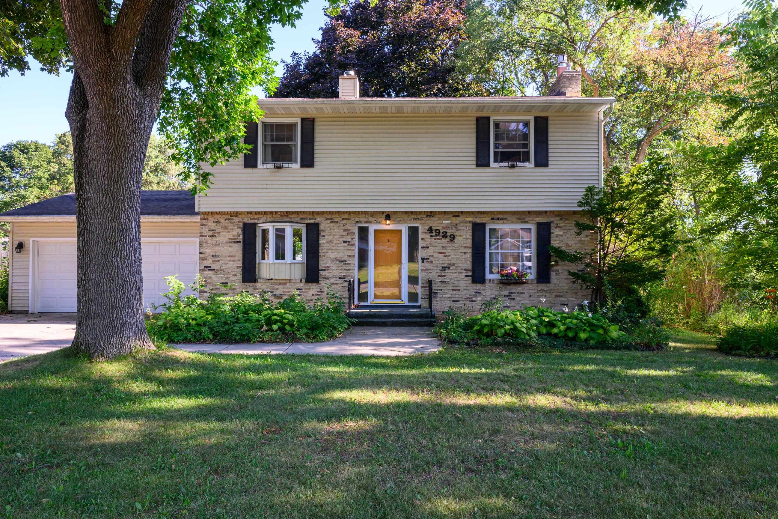 4929 E Buckeye Road — photo