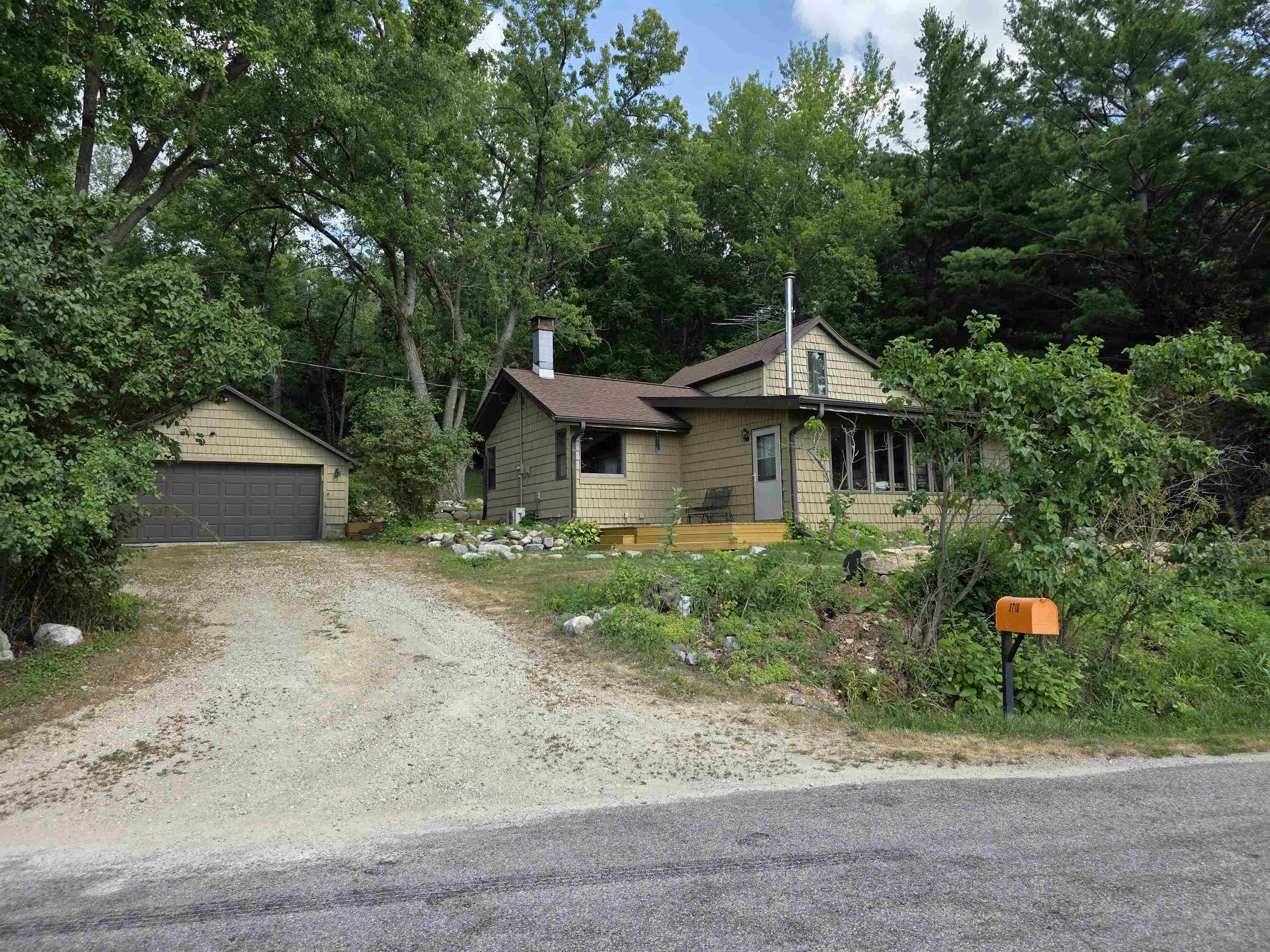 3710 Johnson Drive — photo