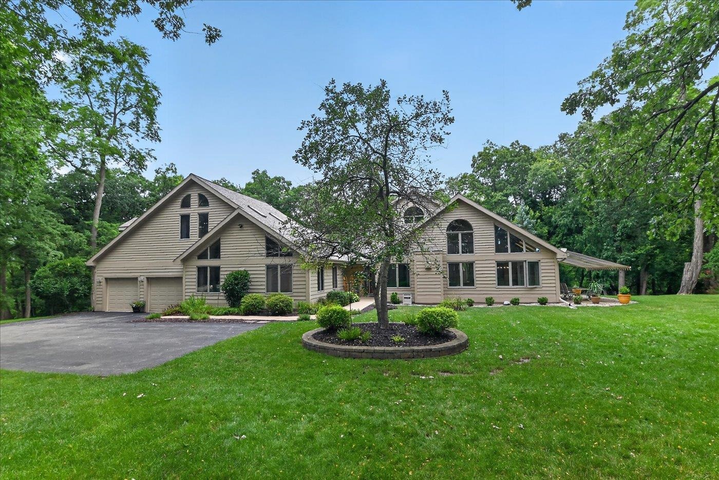 2395 White Oak Trail — photo
