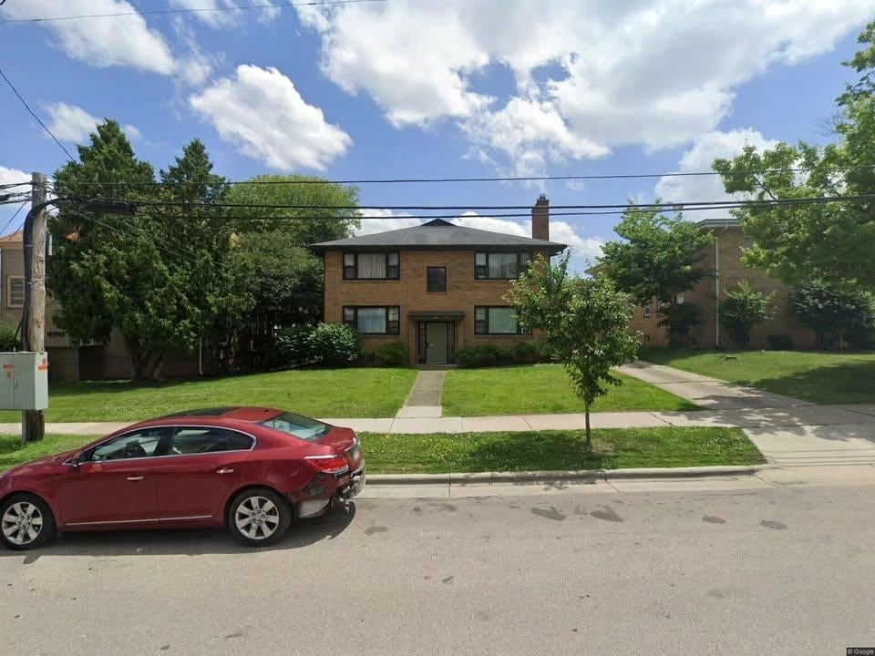 921 Haywood Drive — photo