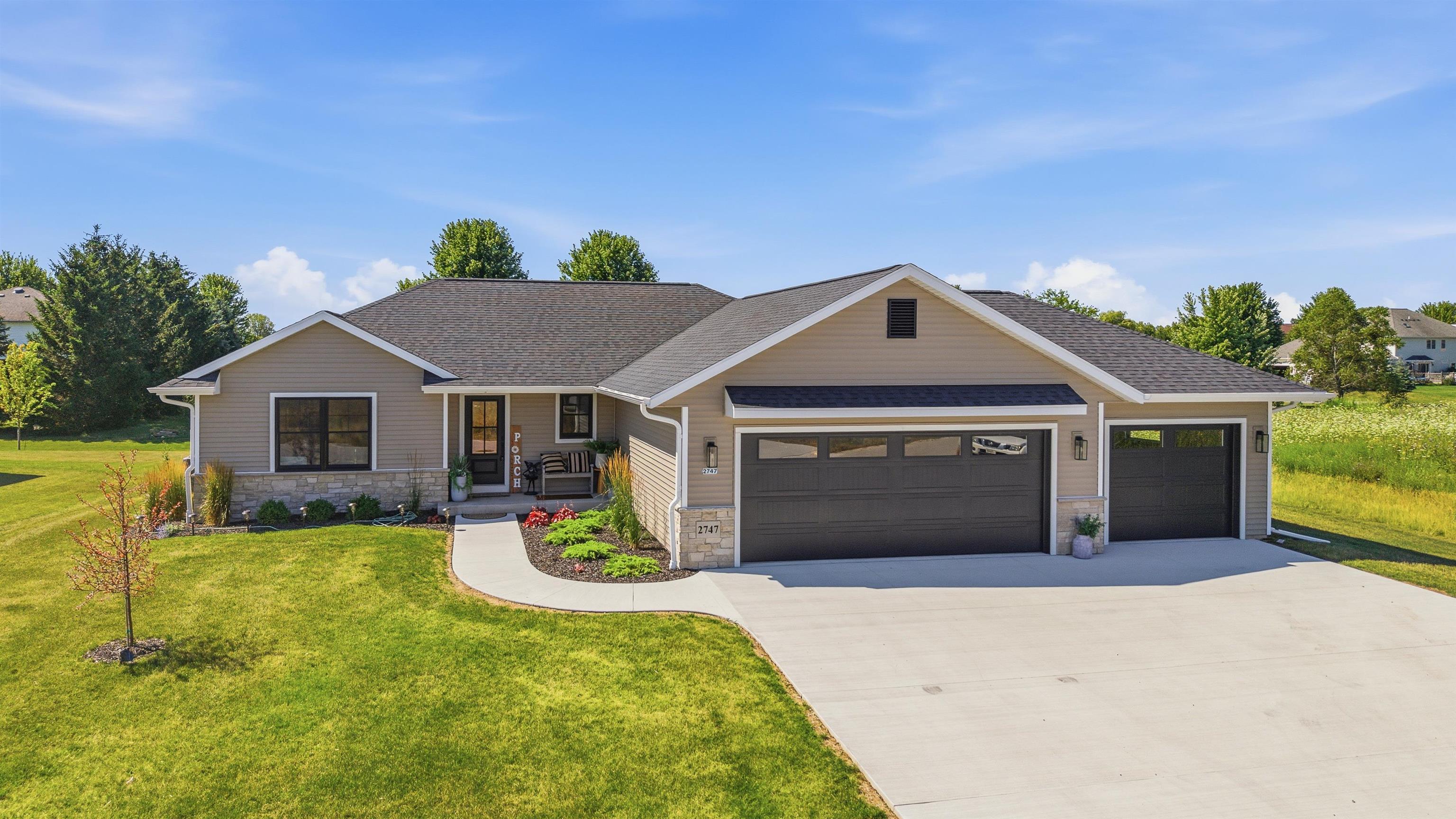2747 Stonebrook Drive — photo