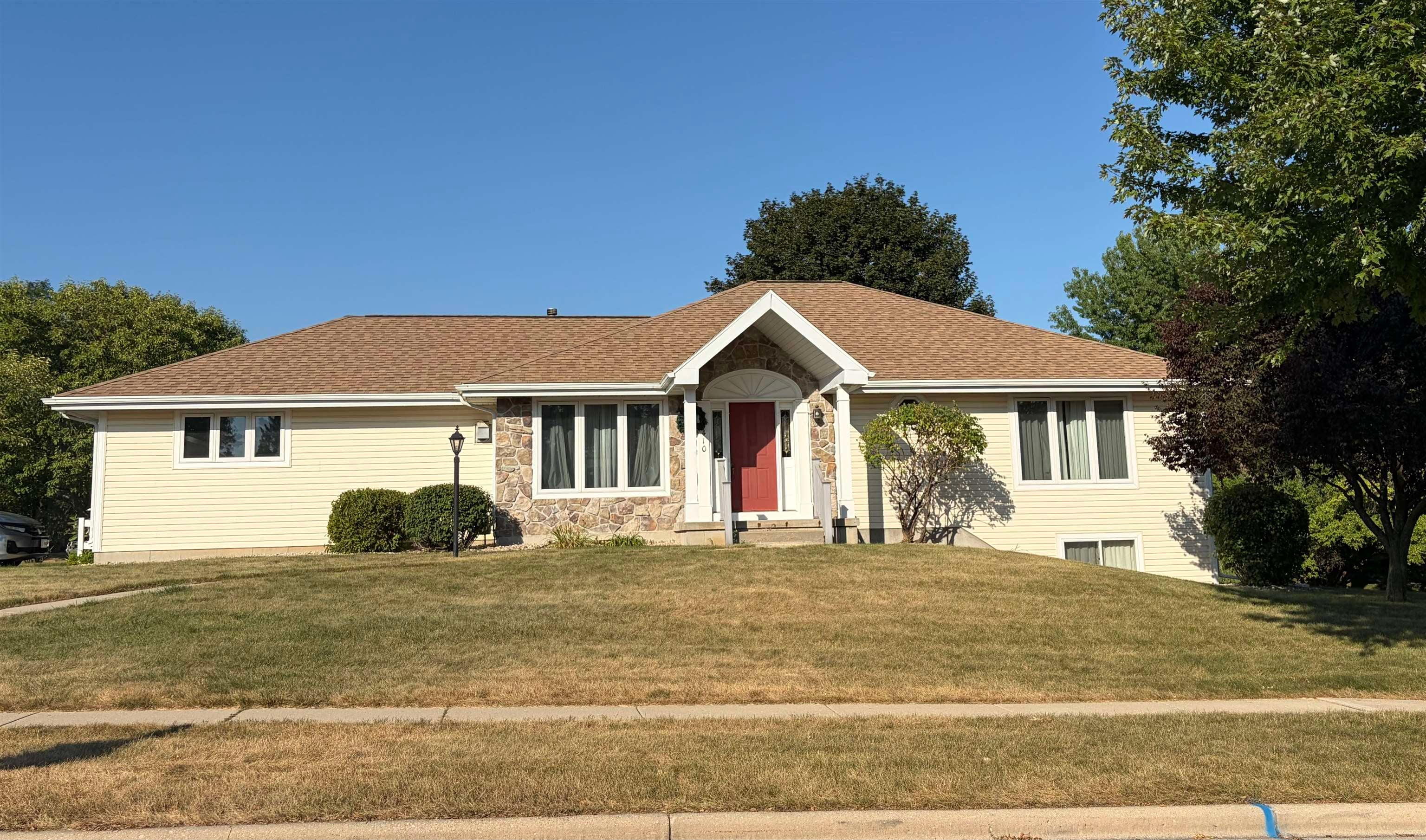 5410 Sandhill Drive — photo
