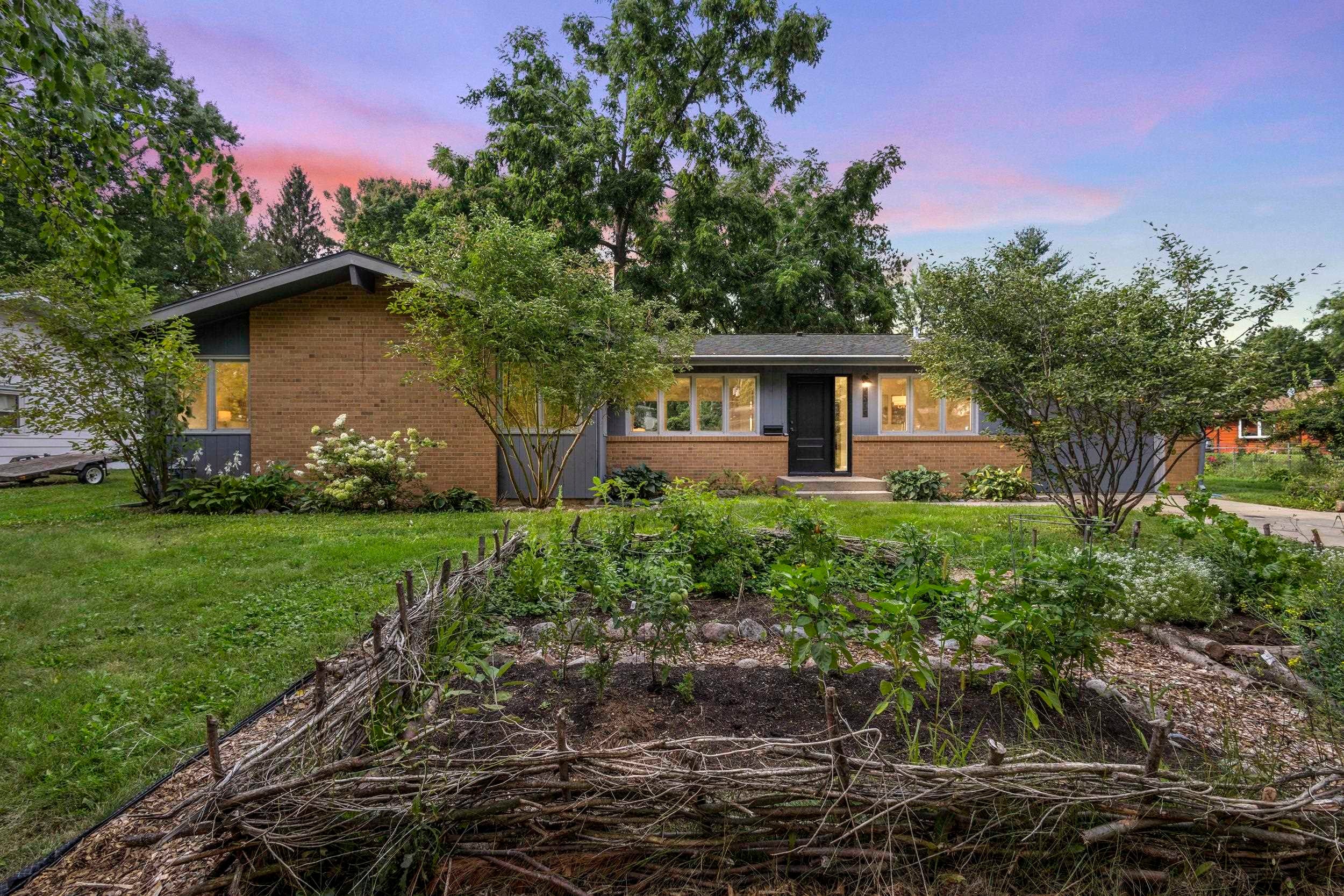2310 Tanager Trail — photo