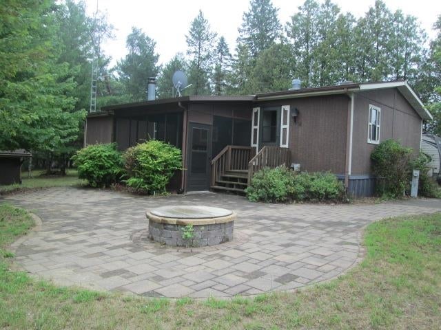 2162 Blackhawk Street — photo