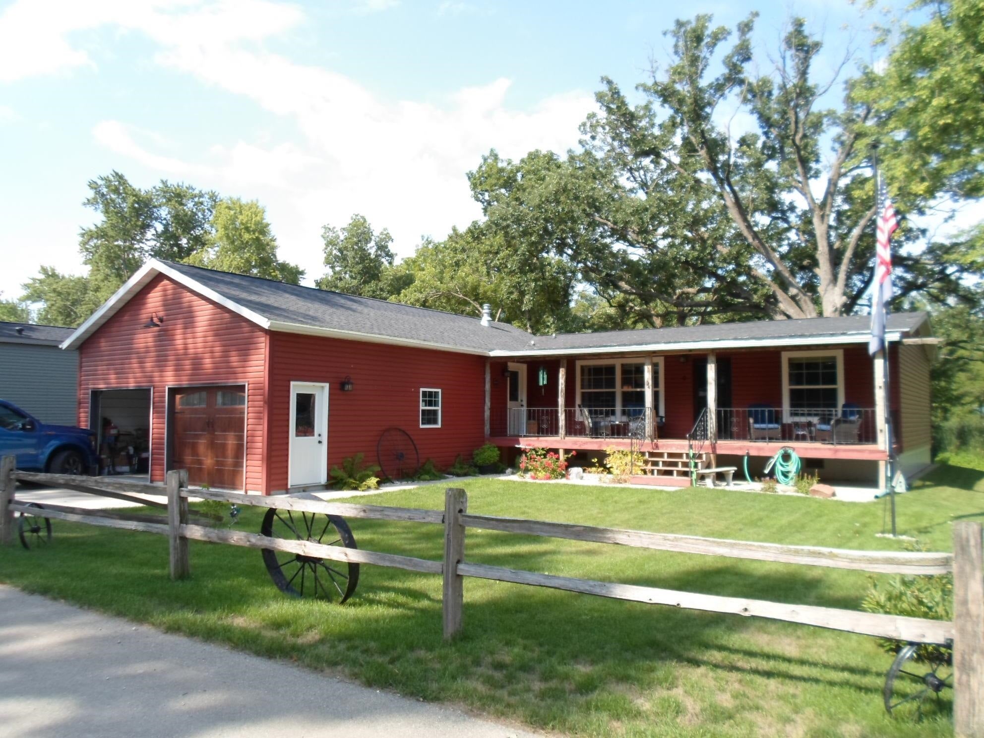 W9800 County Road G — photo