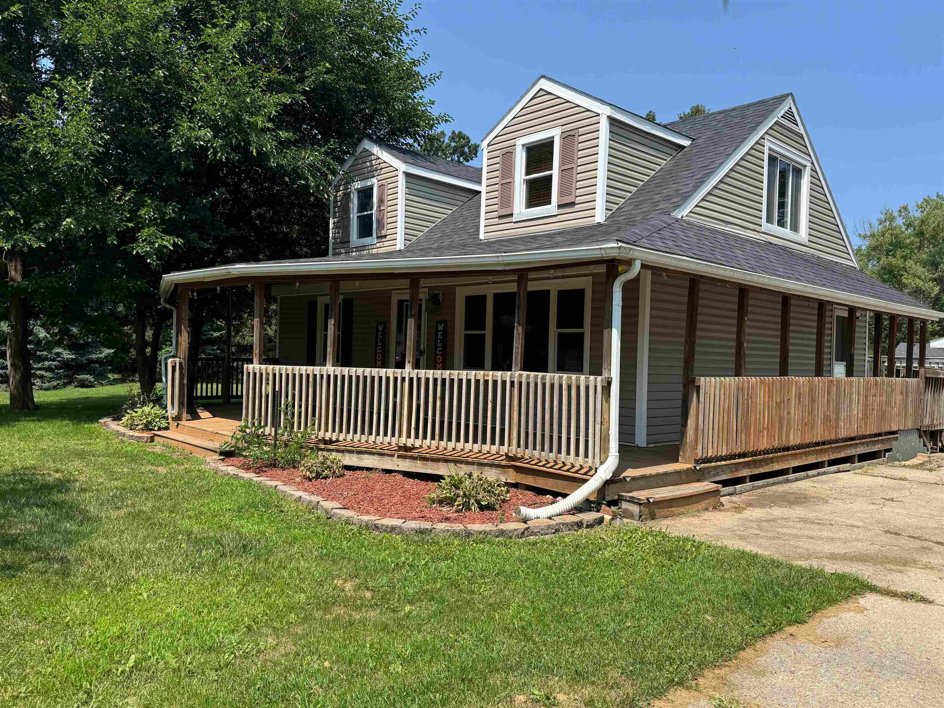 441 E Acorn Drive — photo