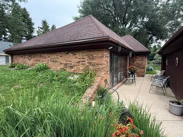5578 Woodland Drive — photo
