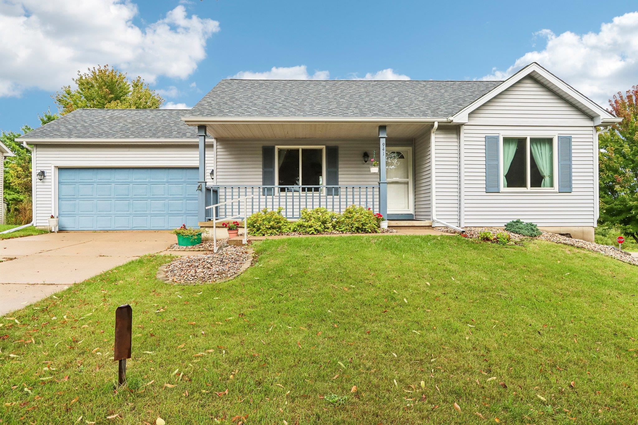 941 Vista Ridge Drive — photo