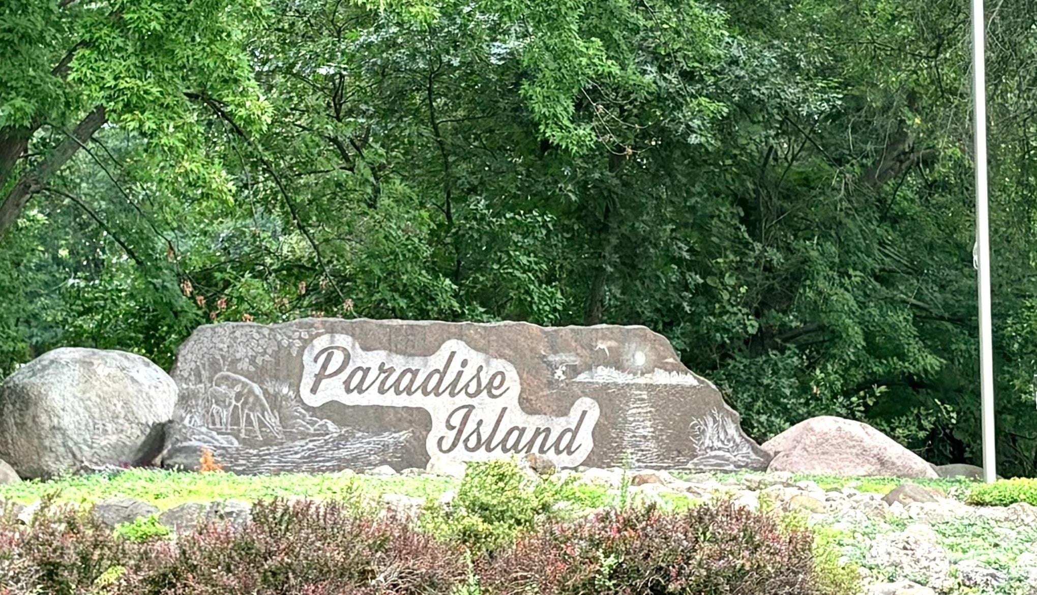 W11557 Island View Court — photo