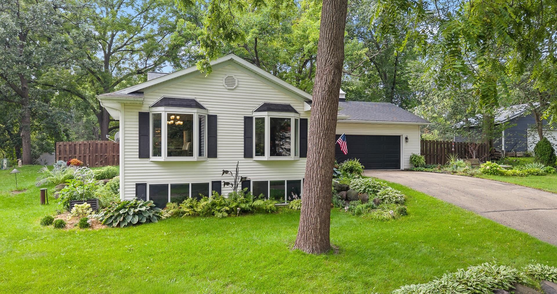 W9295 Oakland Road — photo