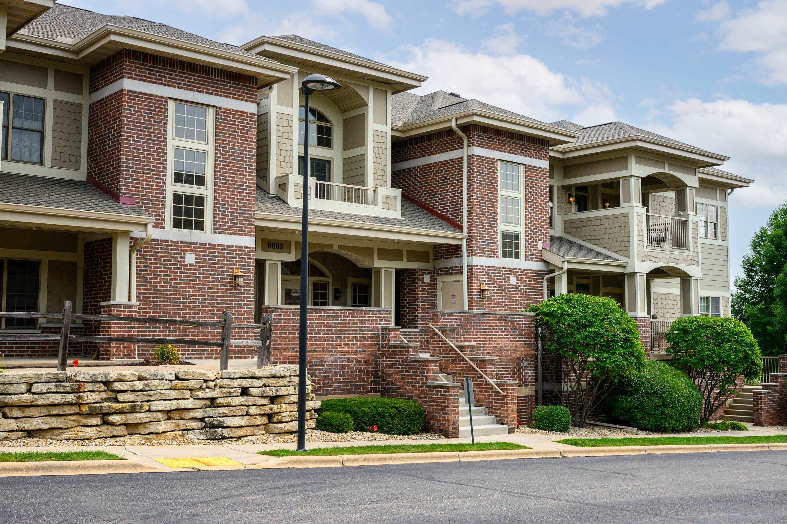 9002 Hawks Reserve Lane — photo