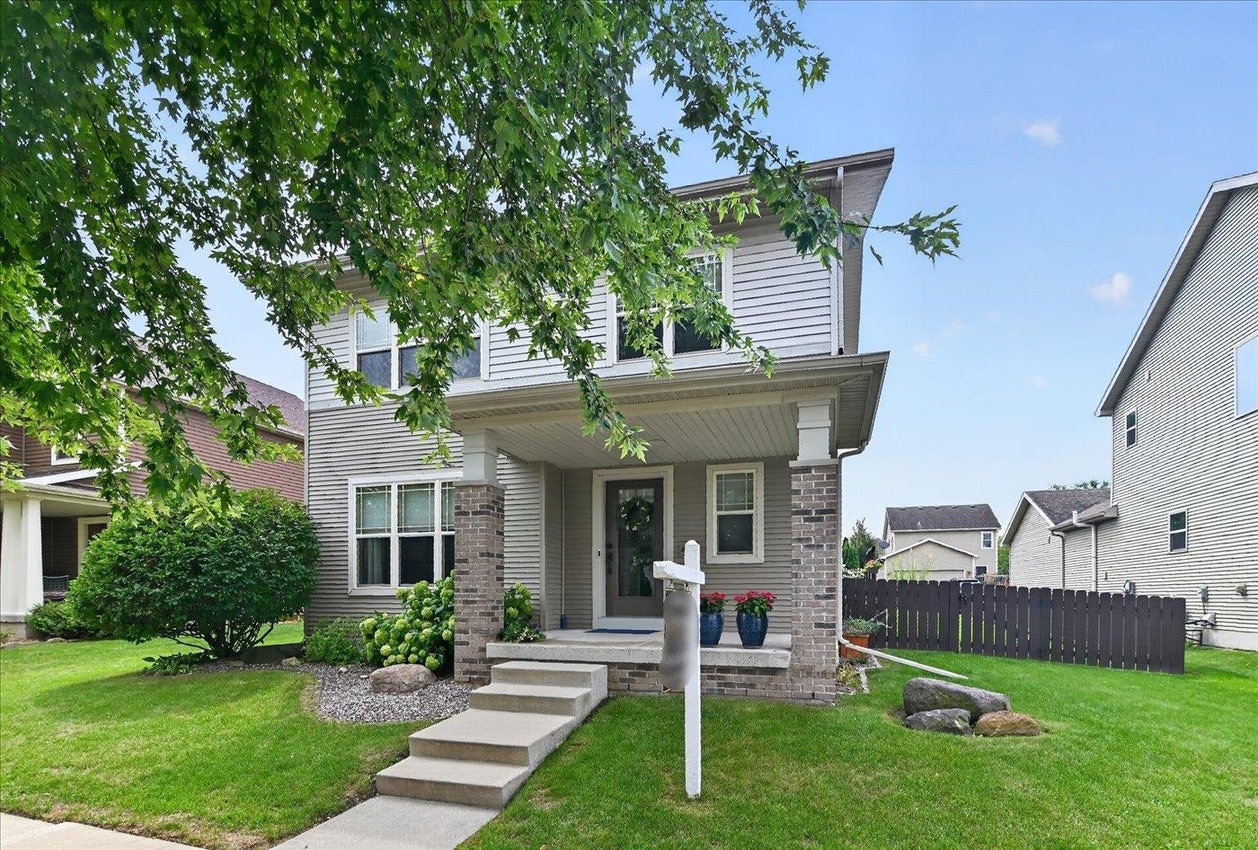 6107 Arrowpoint Way — photo