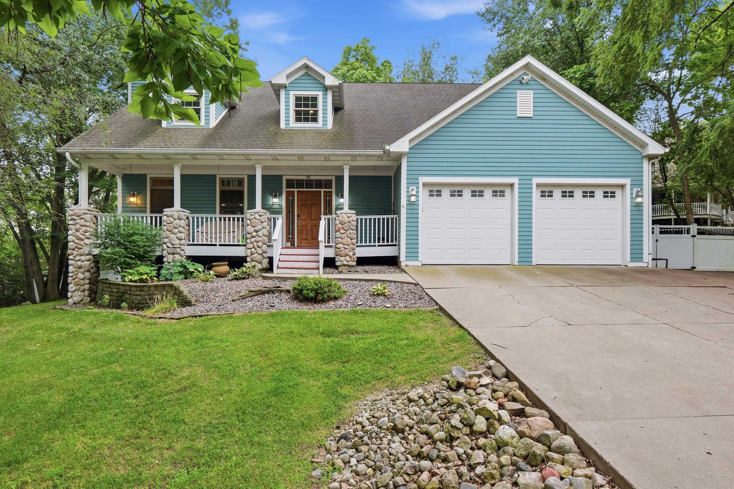 81 Indian Trail — photo