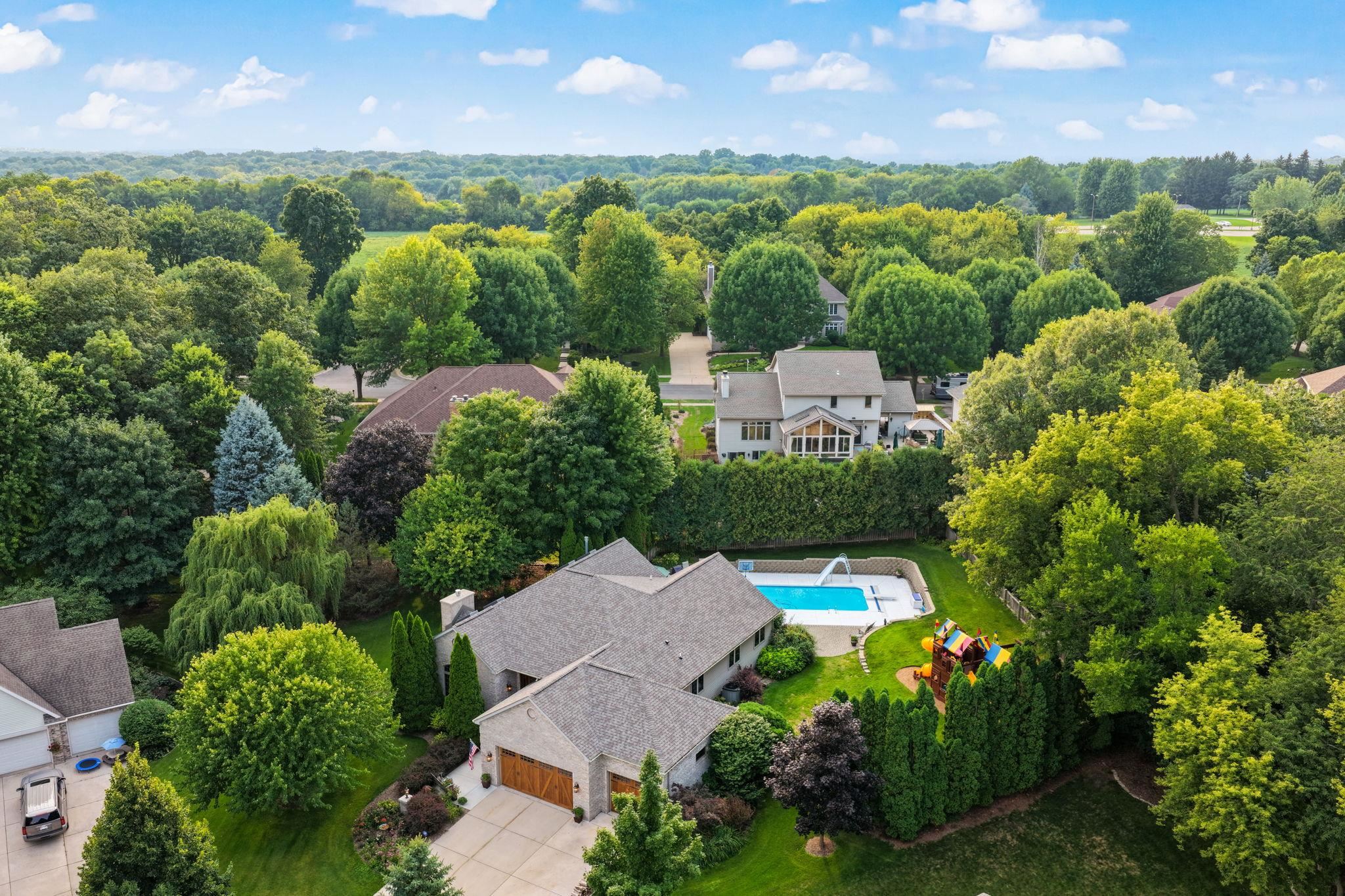 10 Vienna Circle — photo