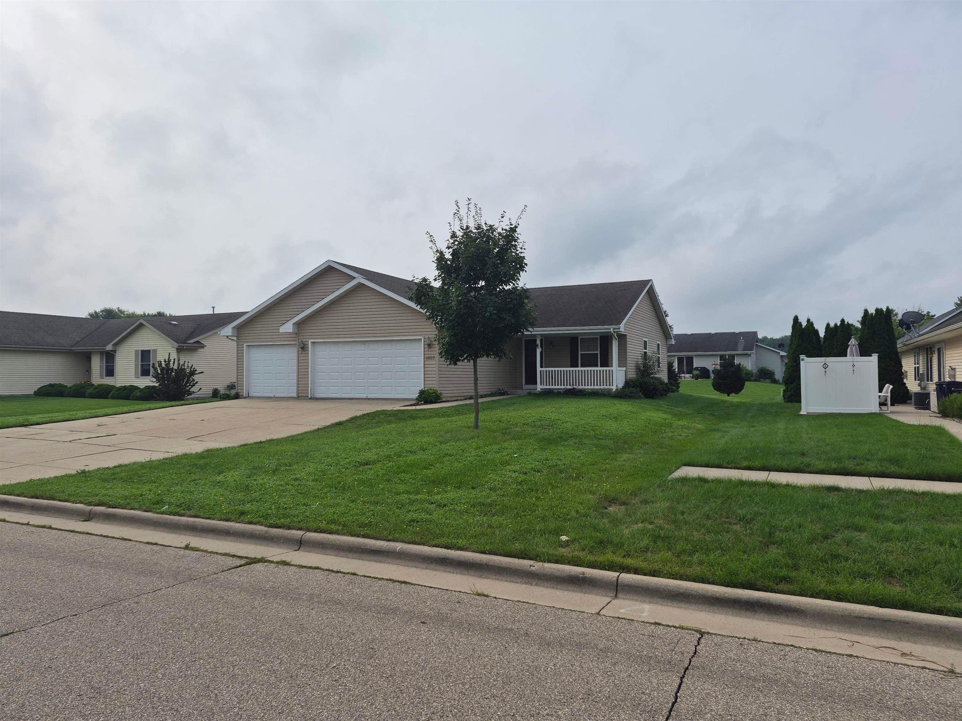4022 Kingsford Drive — photo