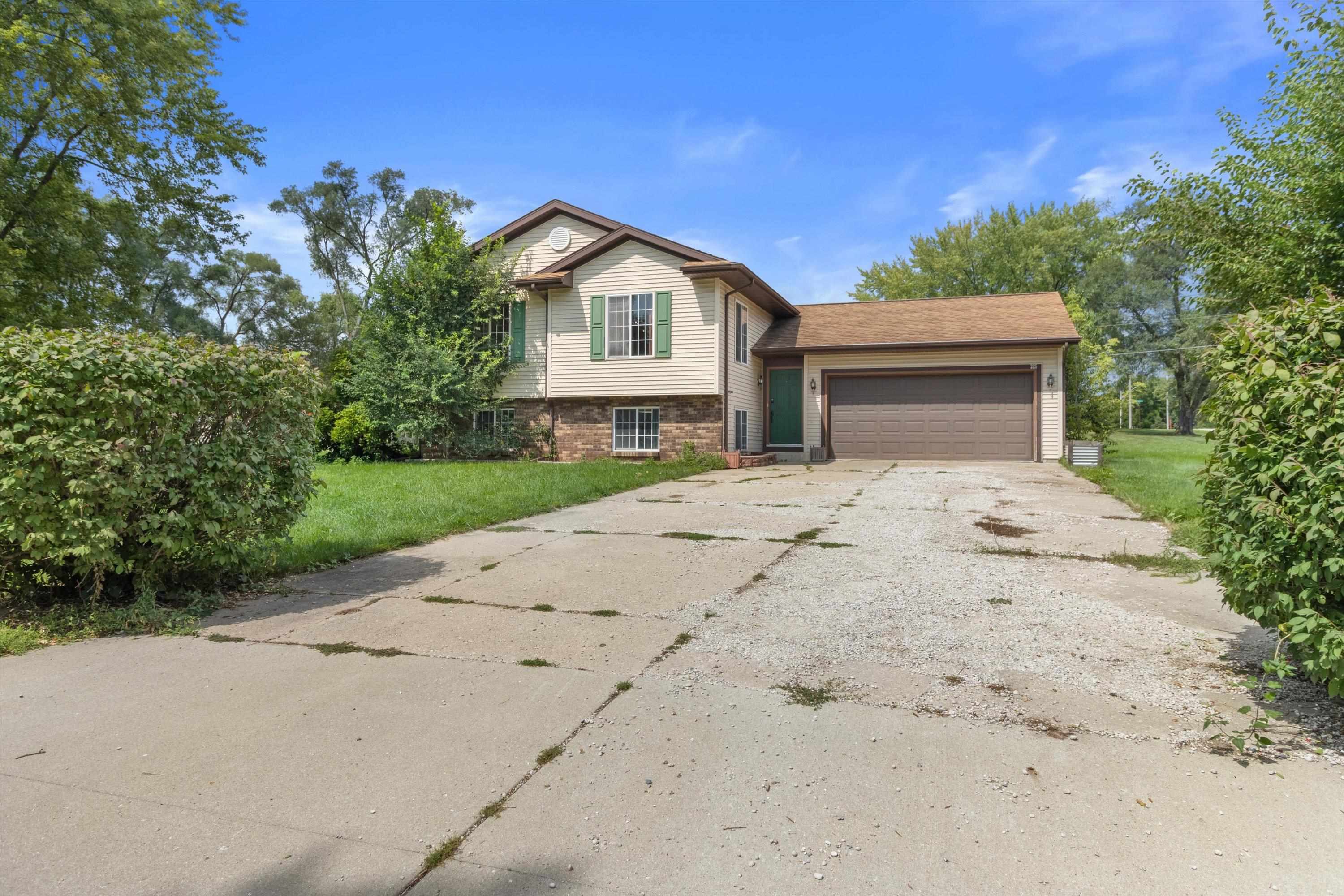325 W Rice Drive — photo